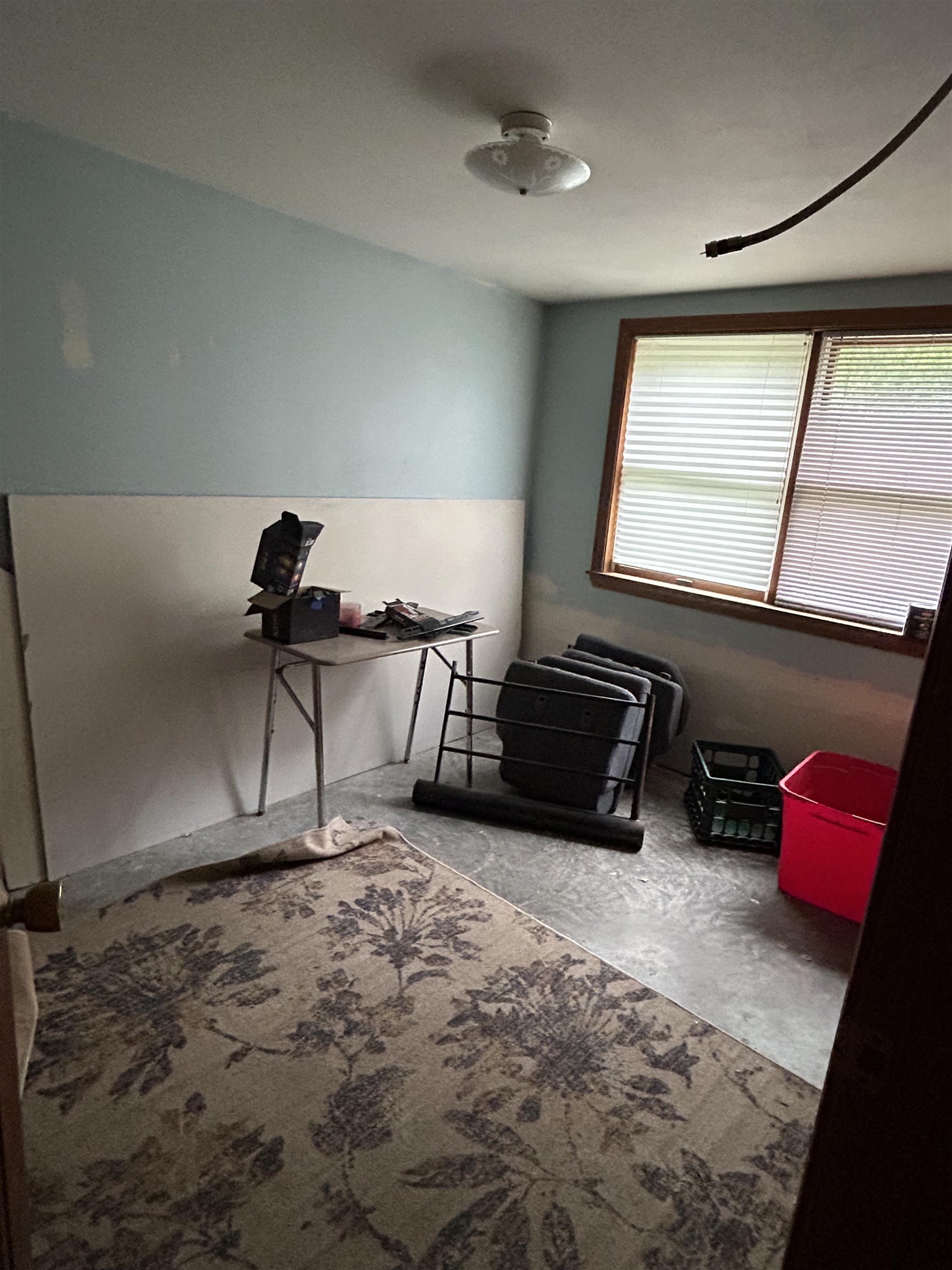 103 Mitchell Rd, Nottingham, NH 03290-6013