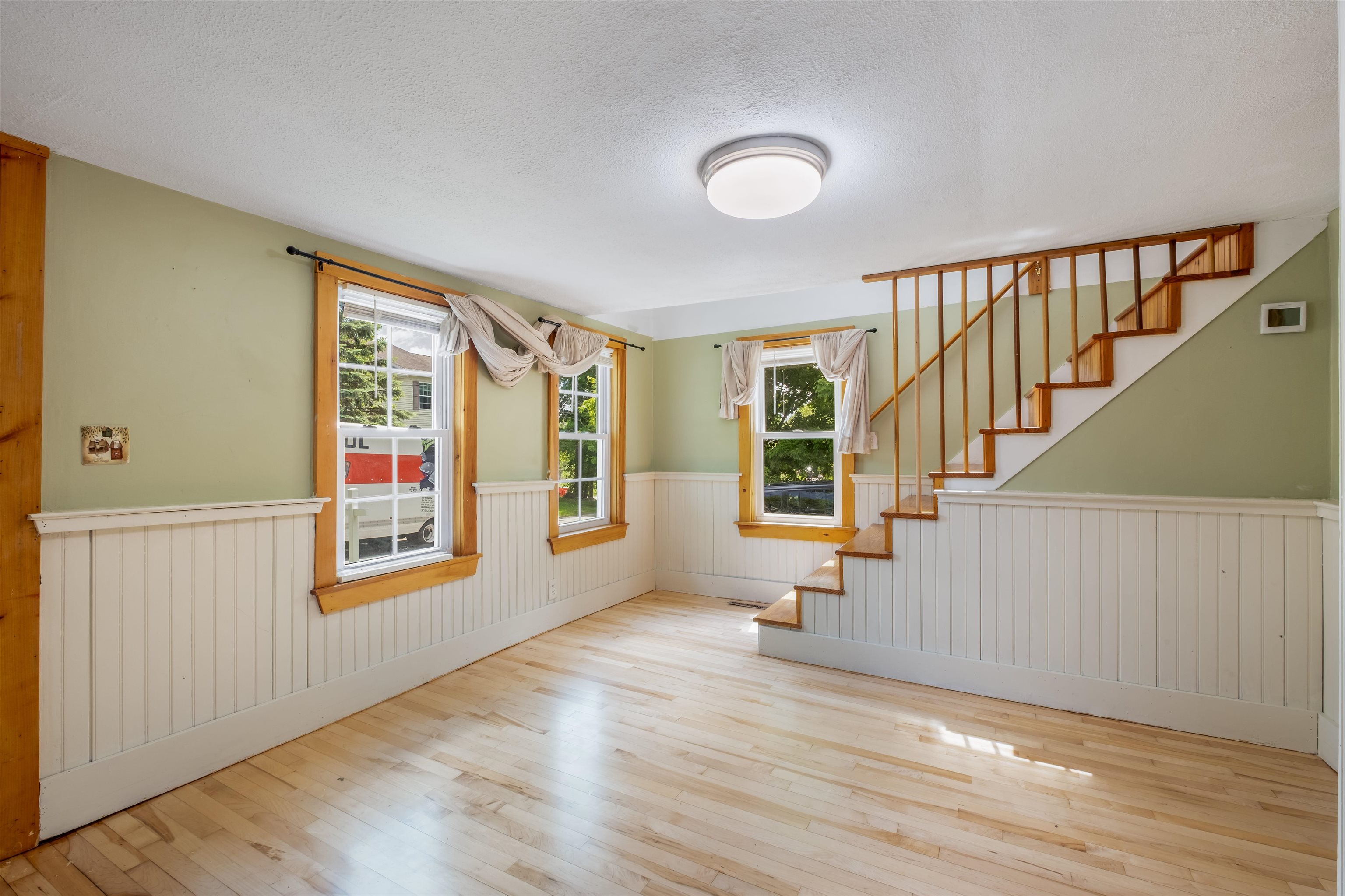 Homes for sale in Farmington, NH | 74 Glen St, Farmington, NH 03835 | MLS# 5092785