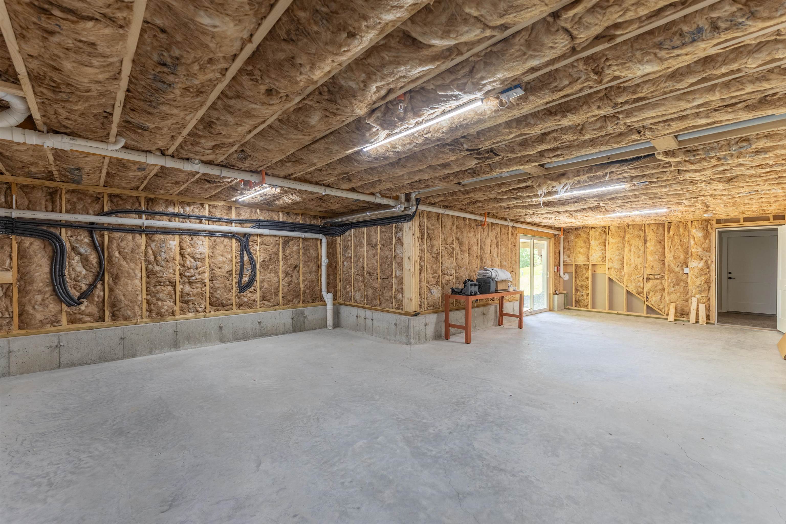 4-8 Beaver Brook Way #B, Pelham, NH 03076