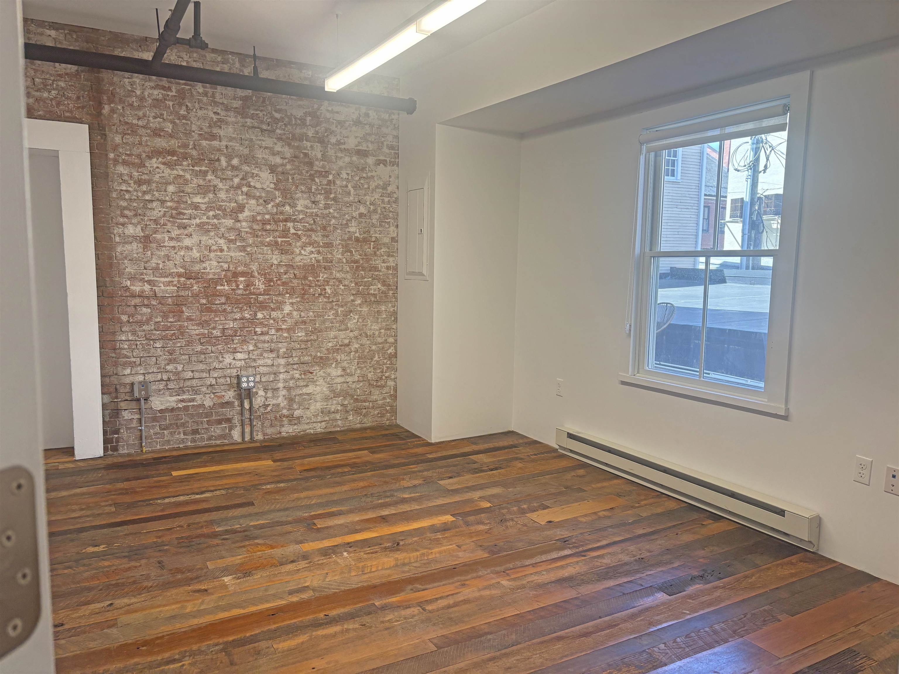 96 Penhallow St, Portsmouth, NH 03801