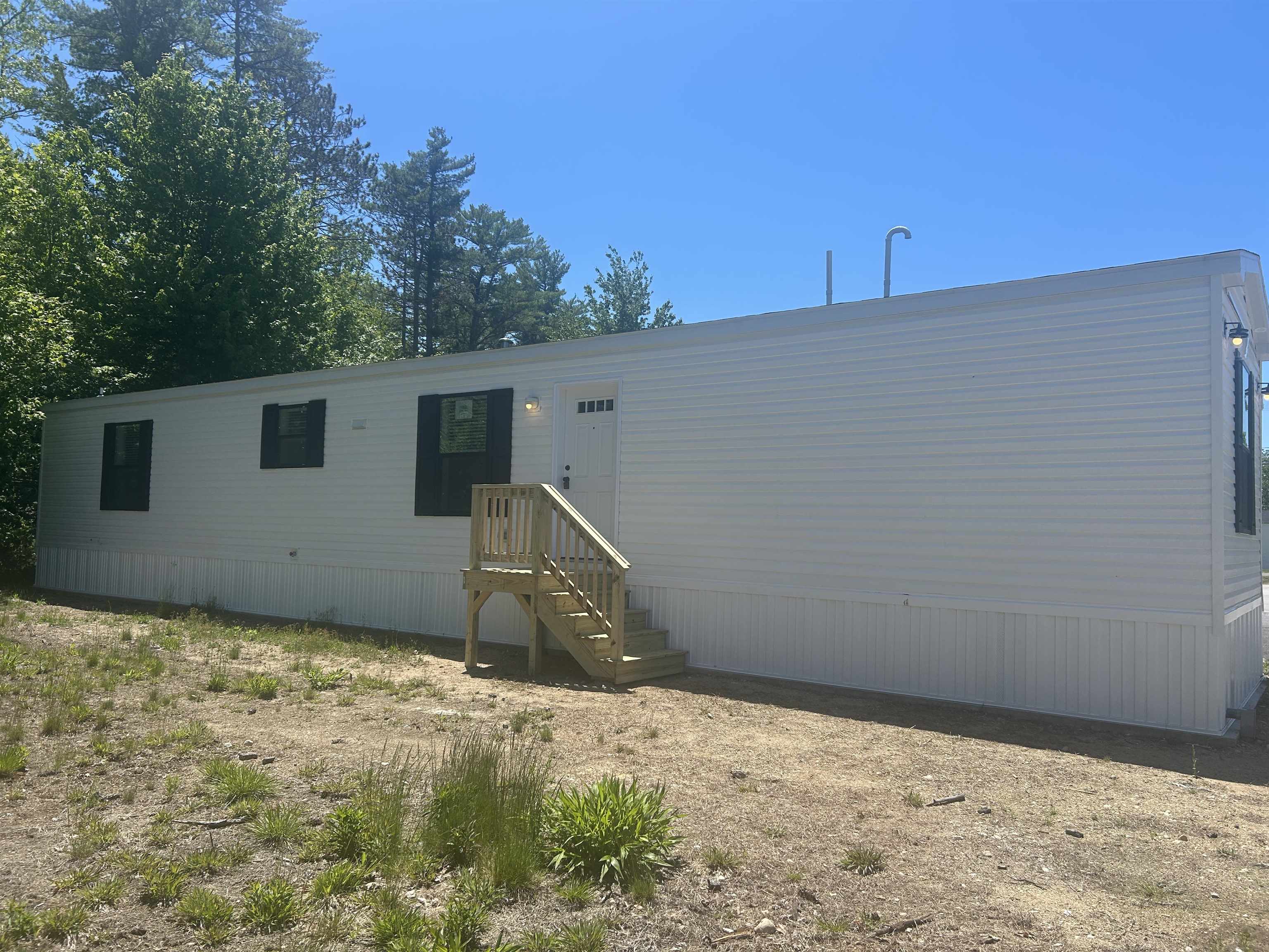 39 Pineland Park Rd, Milton, NH 03851