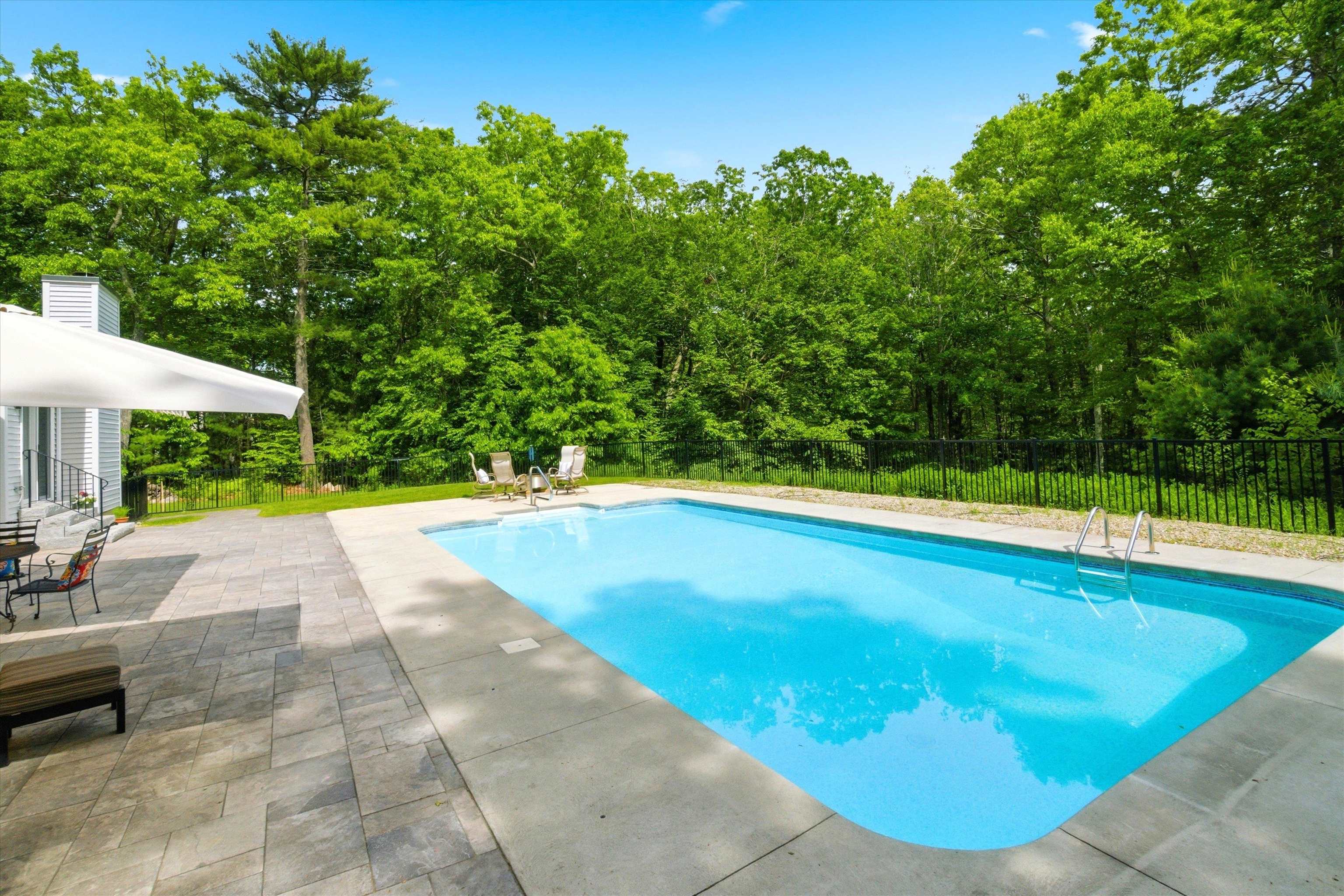 Imagine the pool parties! The whole team can come over for a bbq.