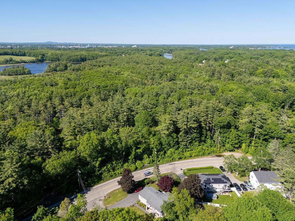2 Harding Rd, Portsmouth, NH 03801