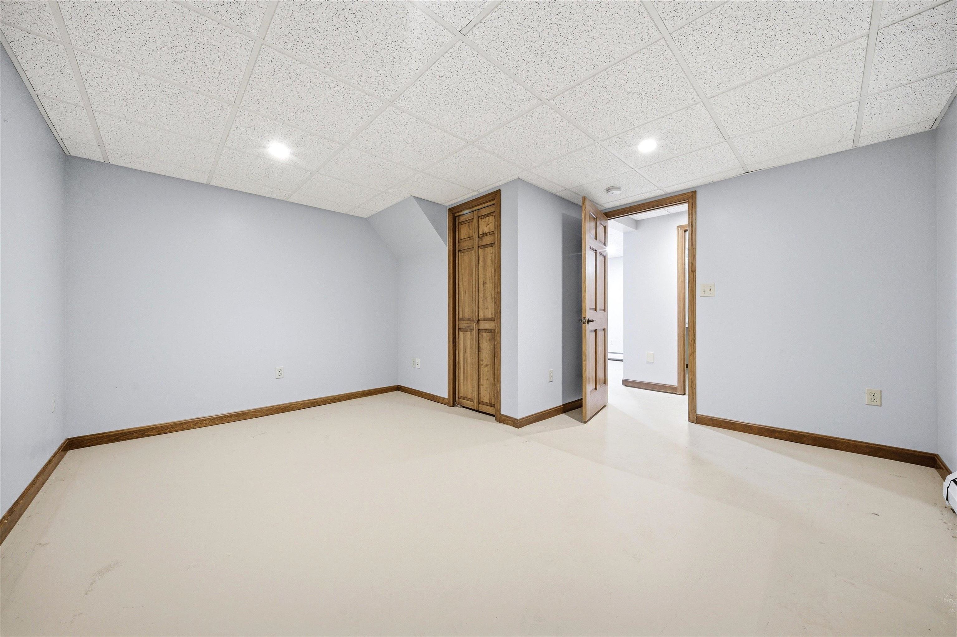 302 Forest Rd, Lyndeborough, NH 03082