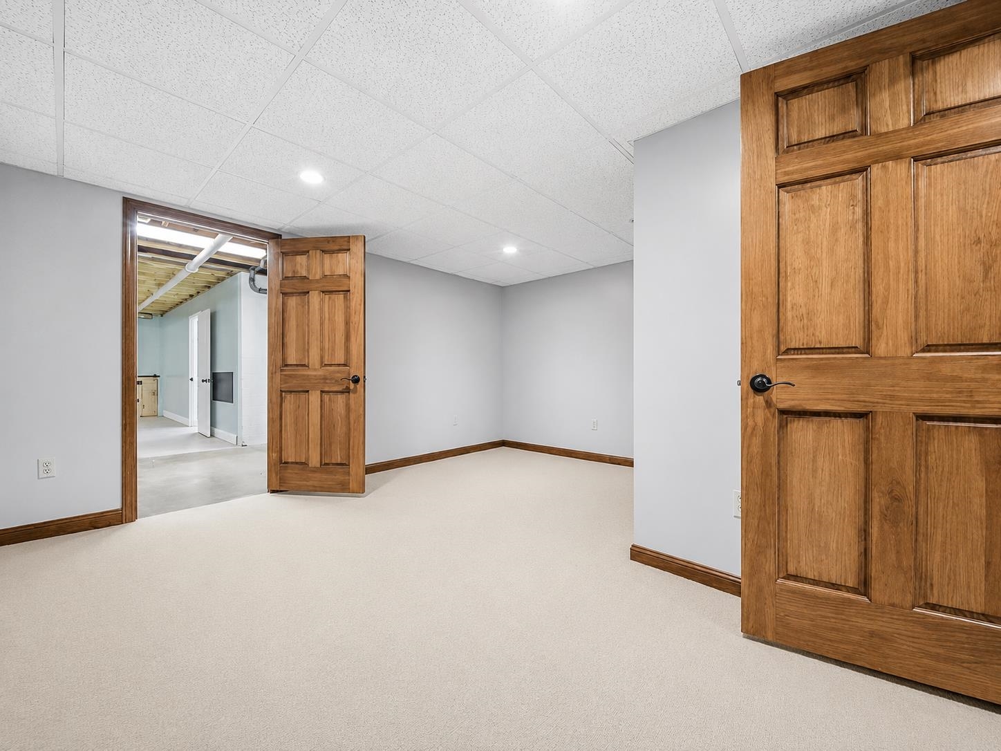 302 Forest Rd, Lyndeborough, NH 03082