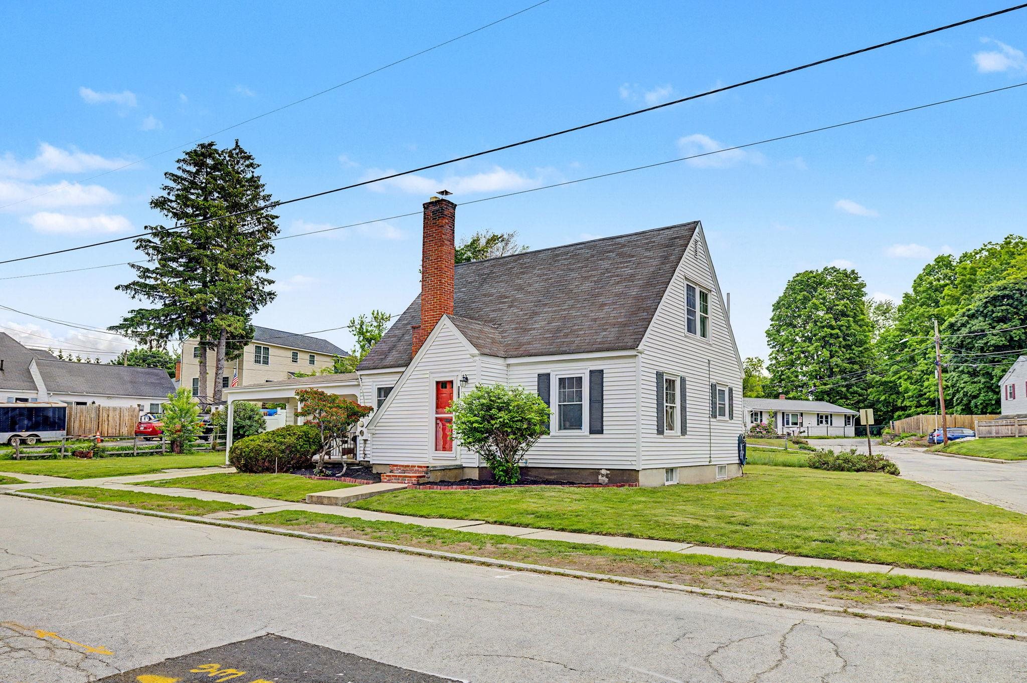 171 Kenney St, Manchester, NH 03103