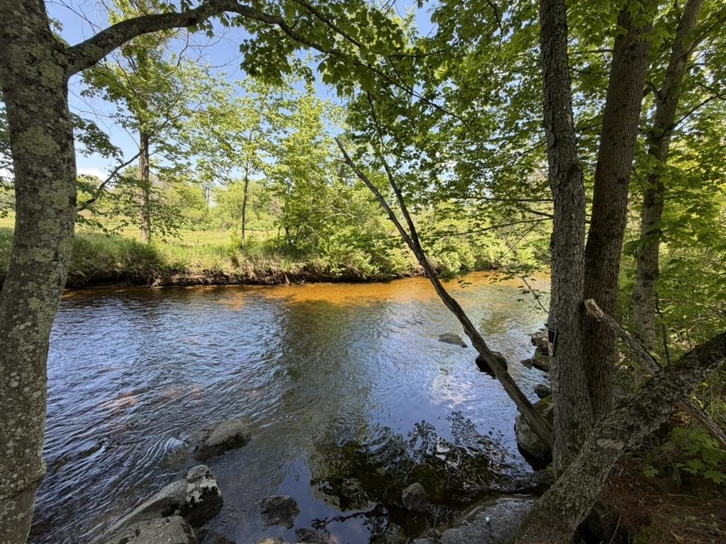 3 Breakneck Rd, Newport, NH 03773