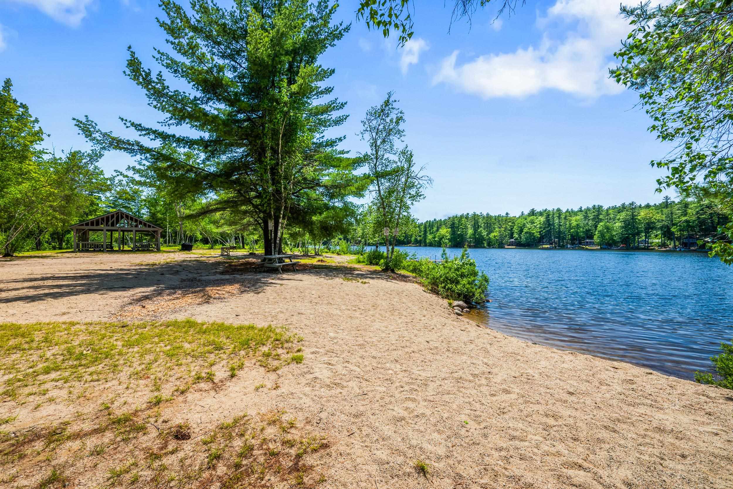 30 Vachon Dr, Wakefield, NH 03830