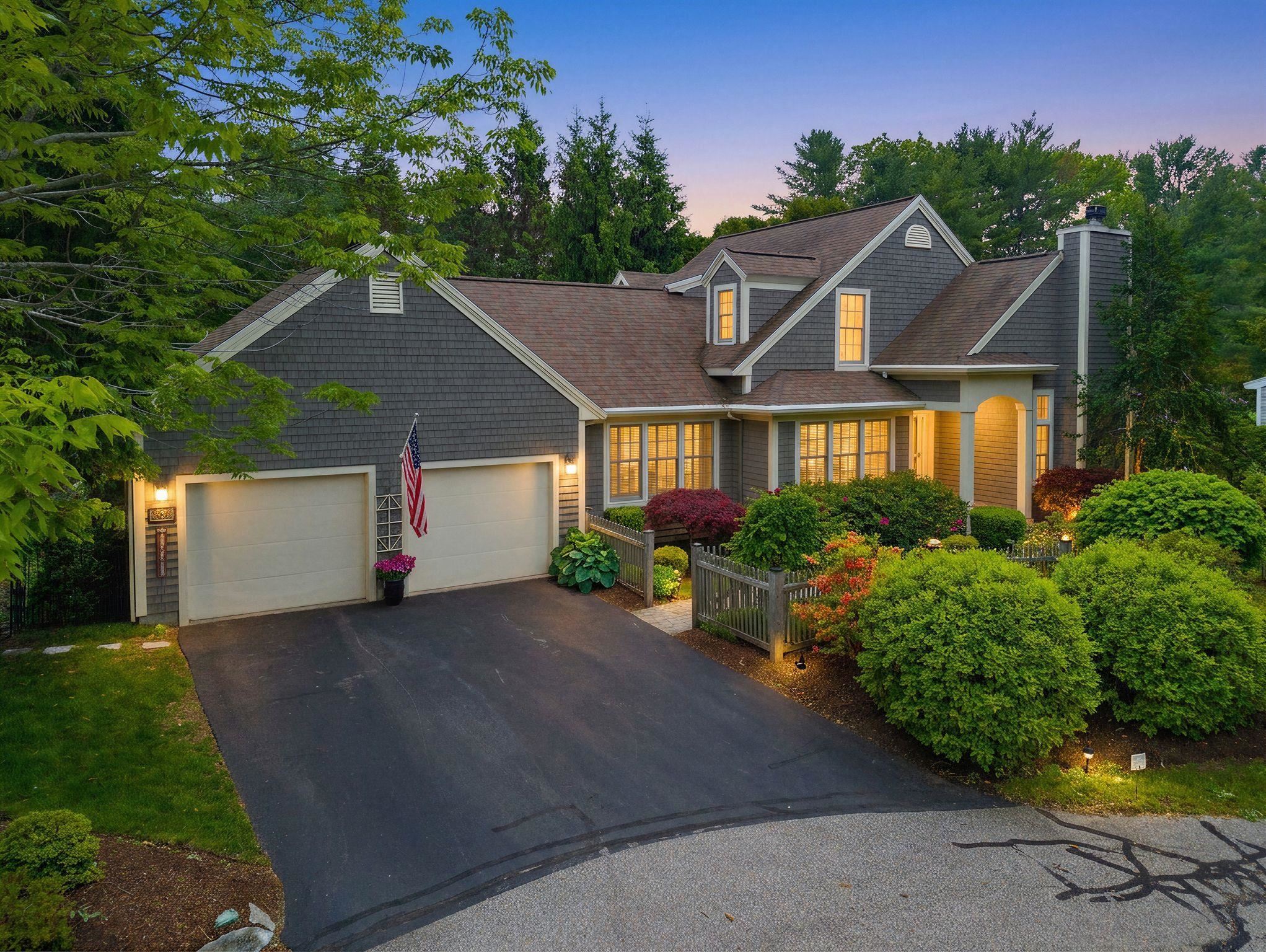 56 Old Bay Rd, New Castle, NH 03854