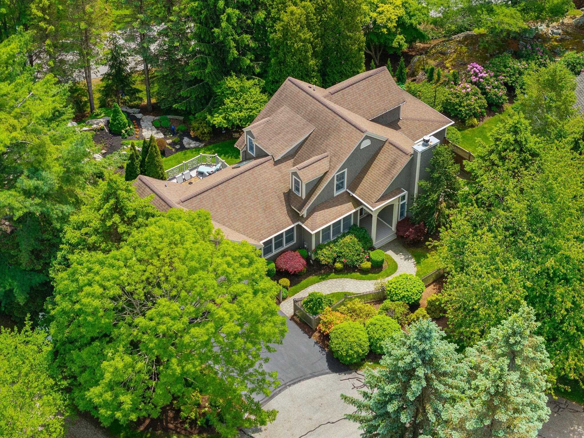 56 Old Bay Rd, New Castle, NH 03854