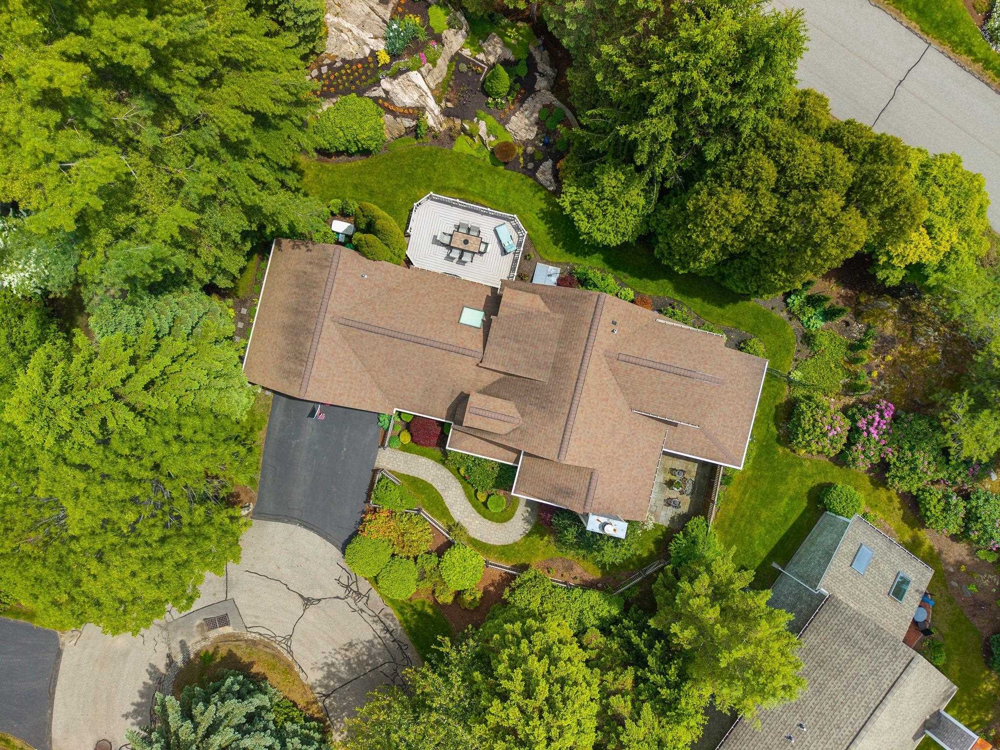 56 Old Bay Rd, New Castle, NH 03854