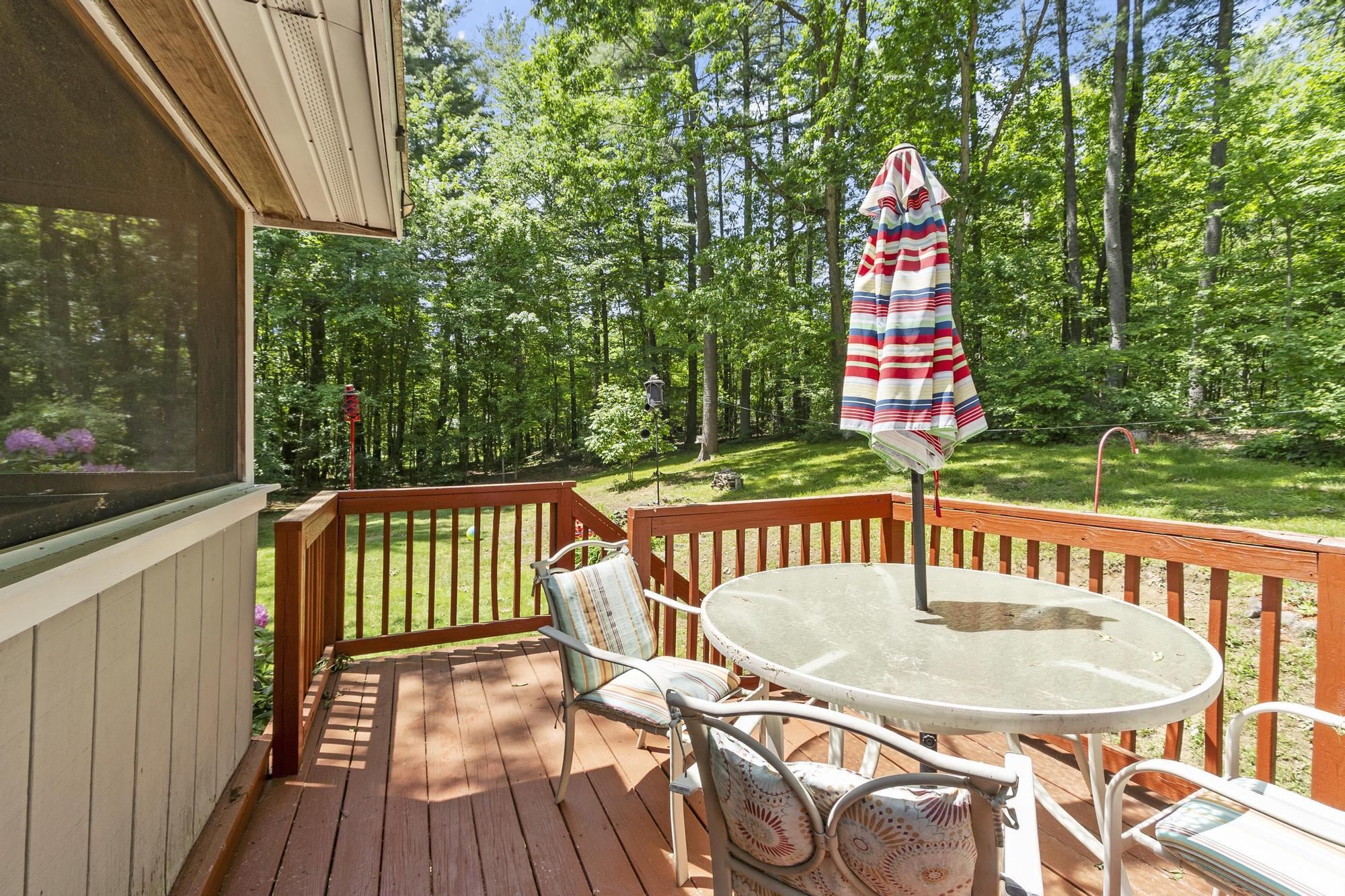 167 Turkey Hill Rd, Merrimack, NH 03054