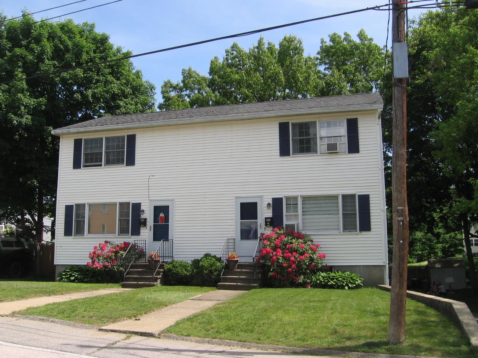 89 Lancaster Ave, Manchester, NH 03103