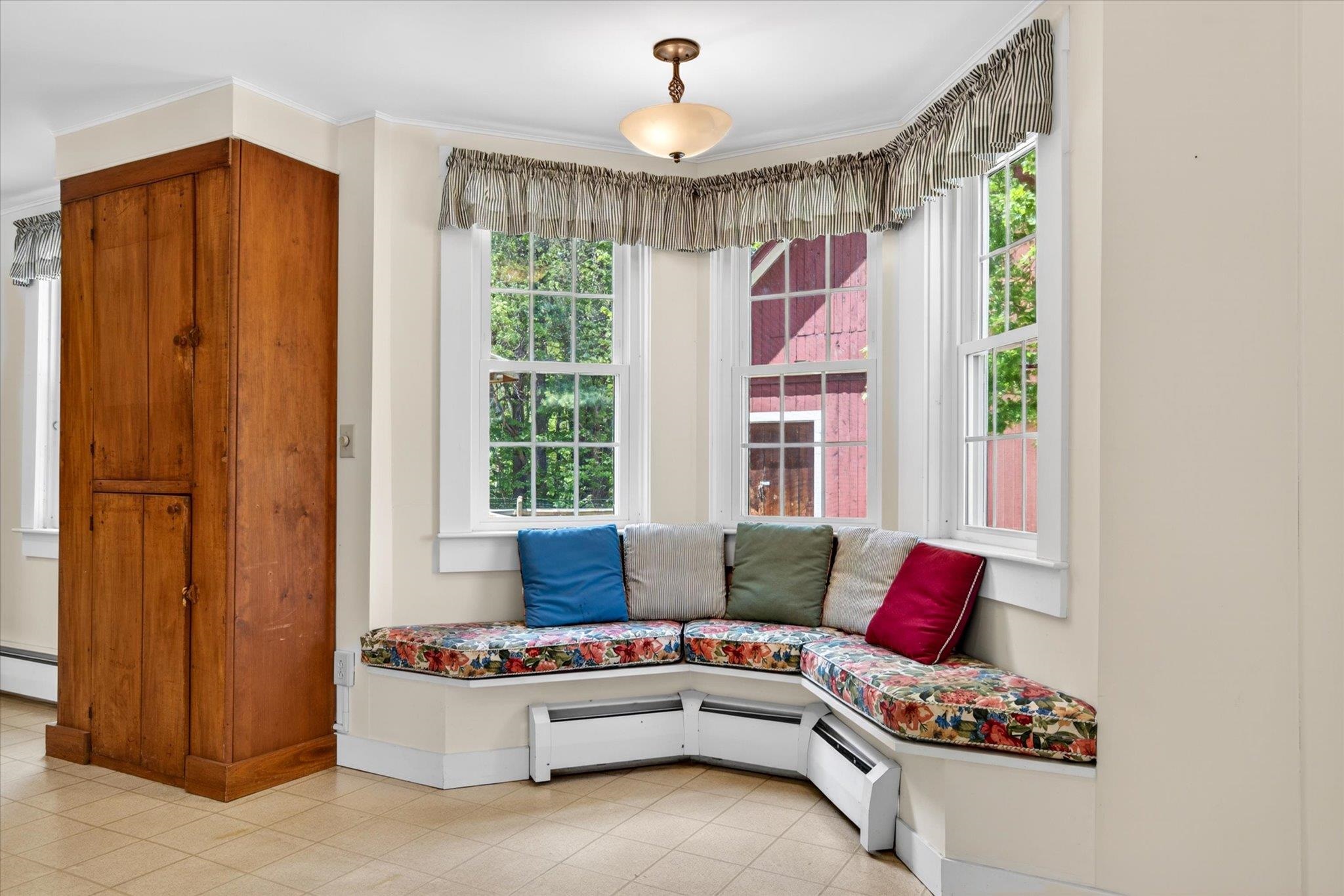 Breakfast nook
