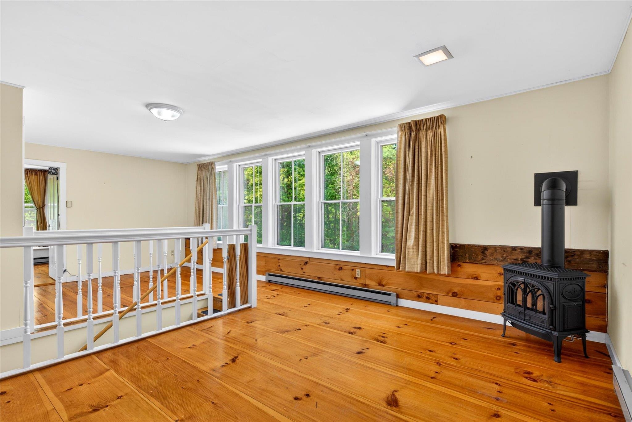 Guest apt dining room