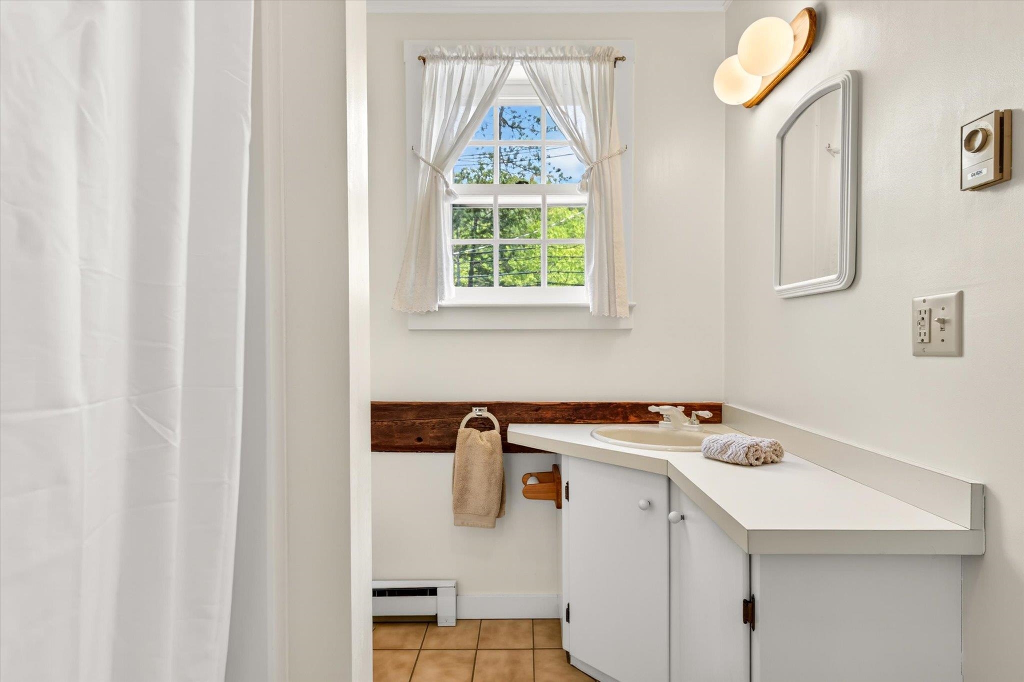 guest bath 1