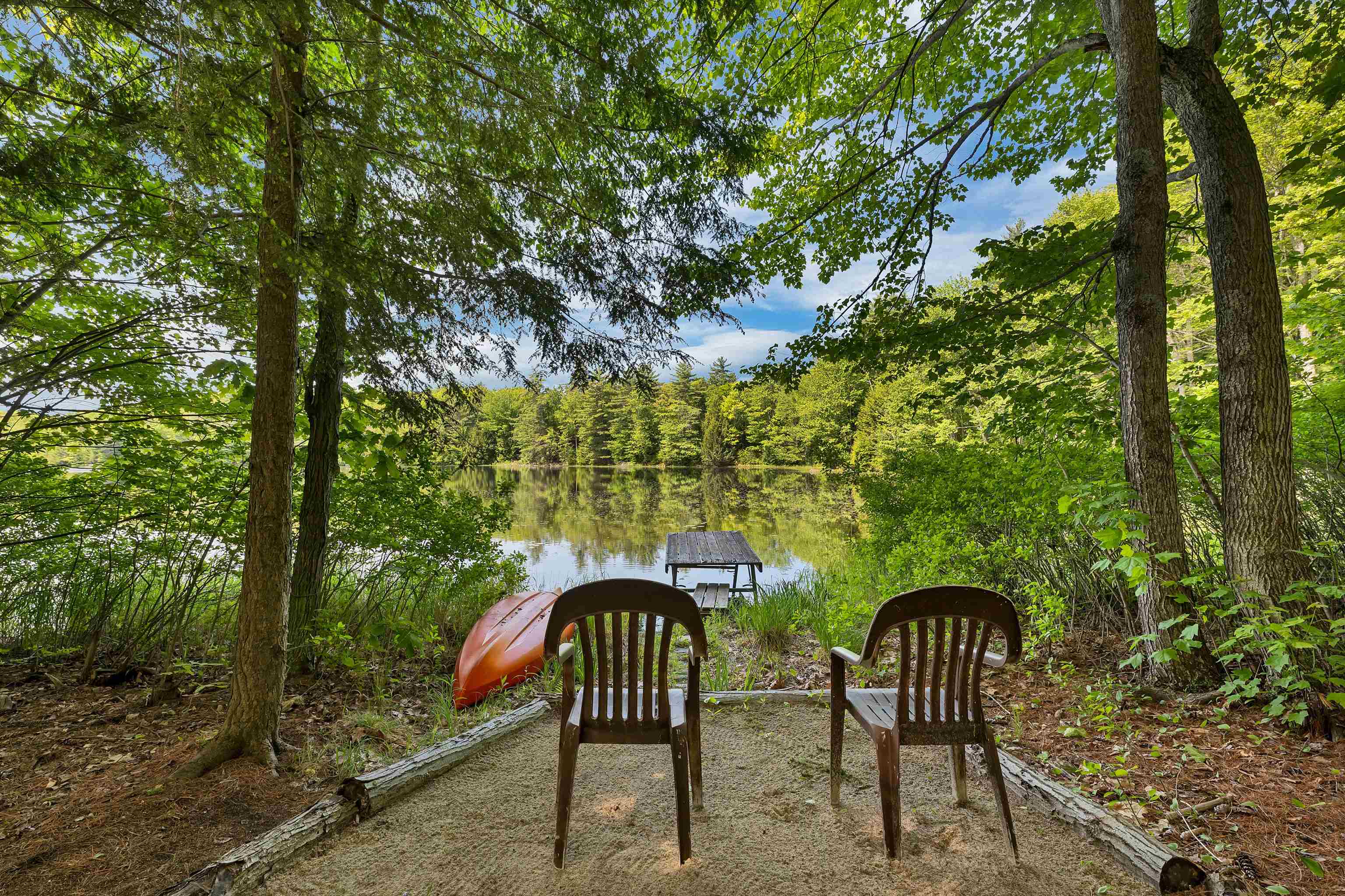 11 Robin Shore Dr, Canterbury, NH 03224