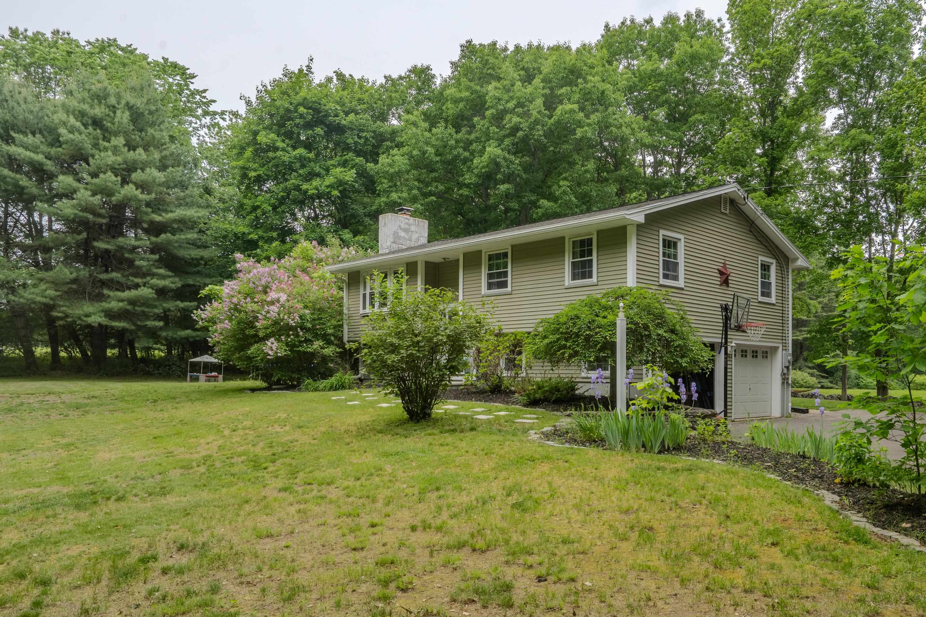 75 Piscataqua Rd, Durham, NH 03824