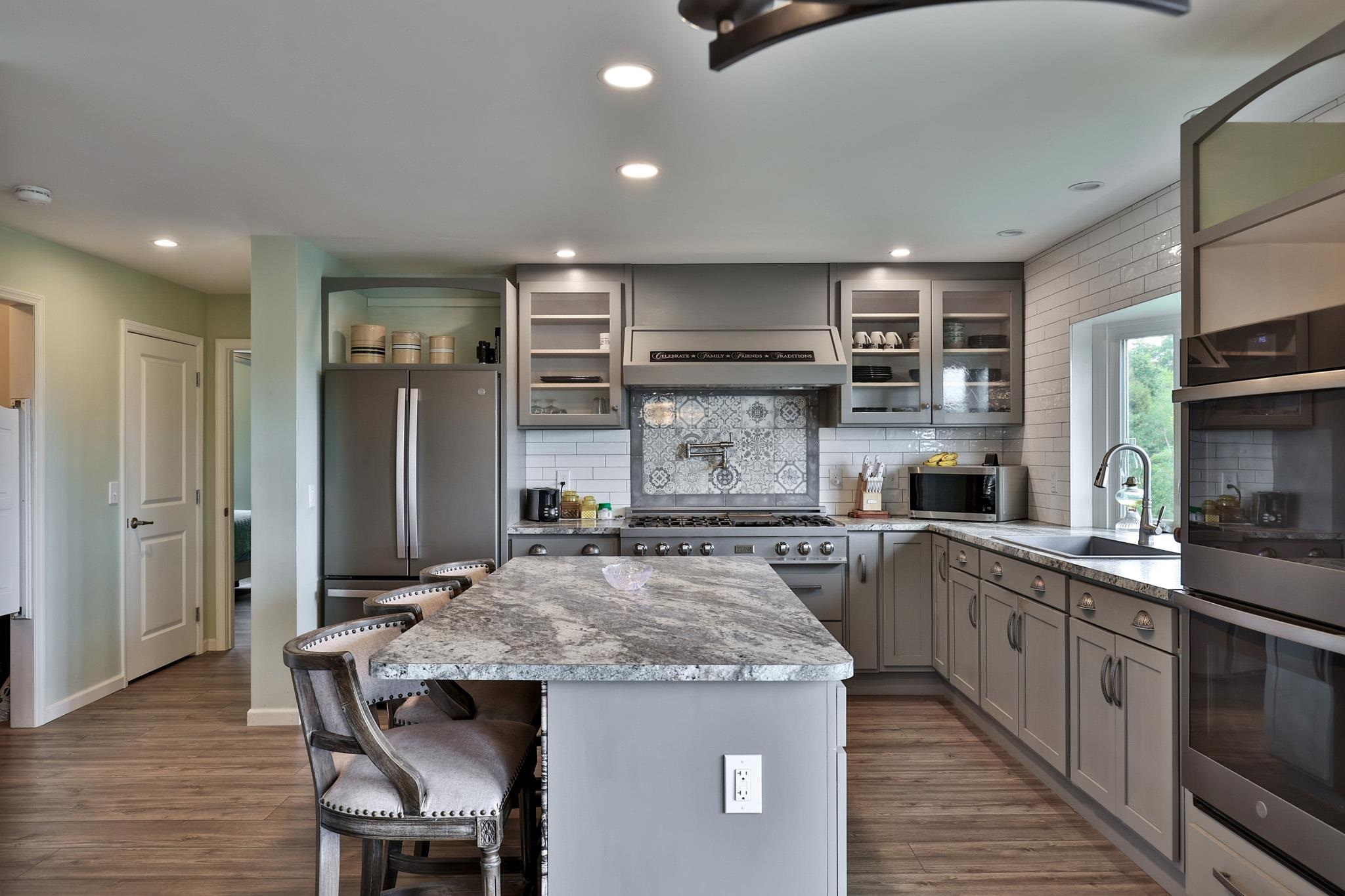 Double Wall Ovens with Convection