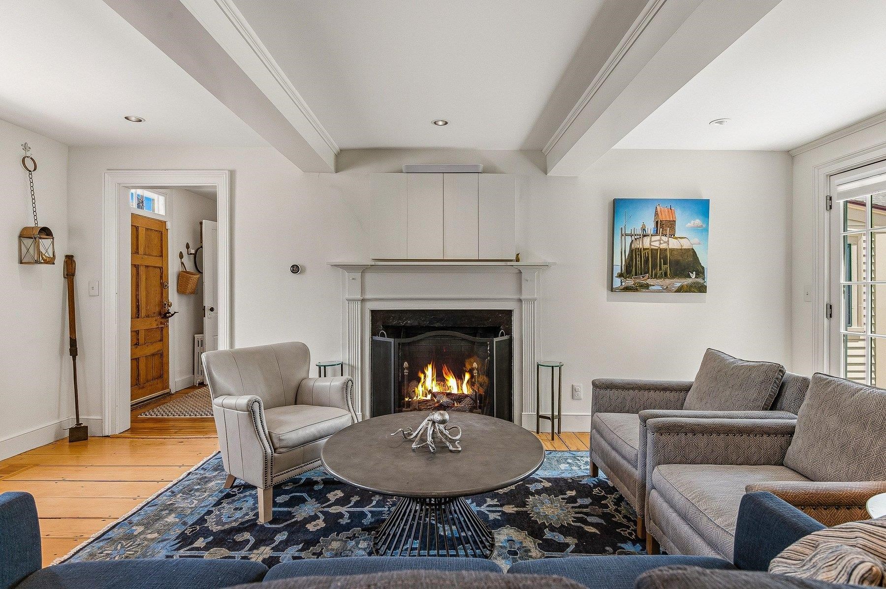 69 Cranfield St, New Castle, NH 03854