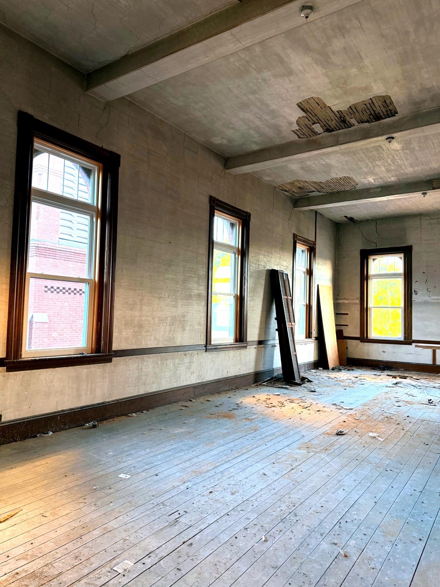 18-22 Main St, Pittsfield, NH 03263