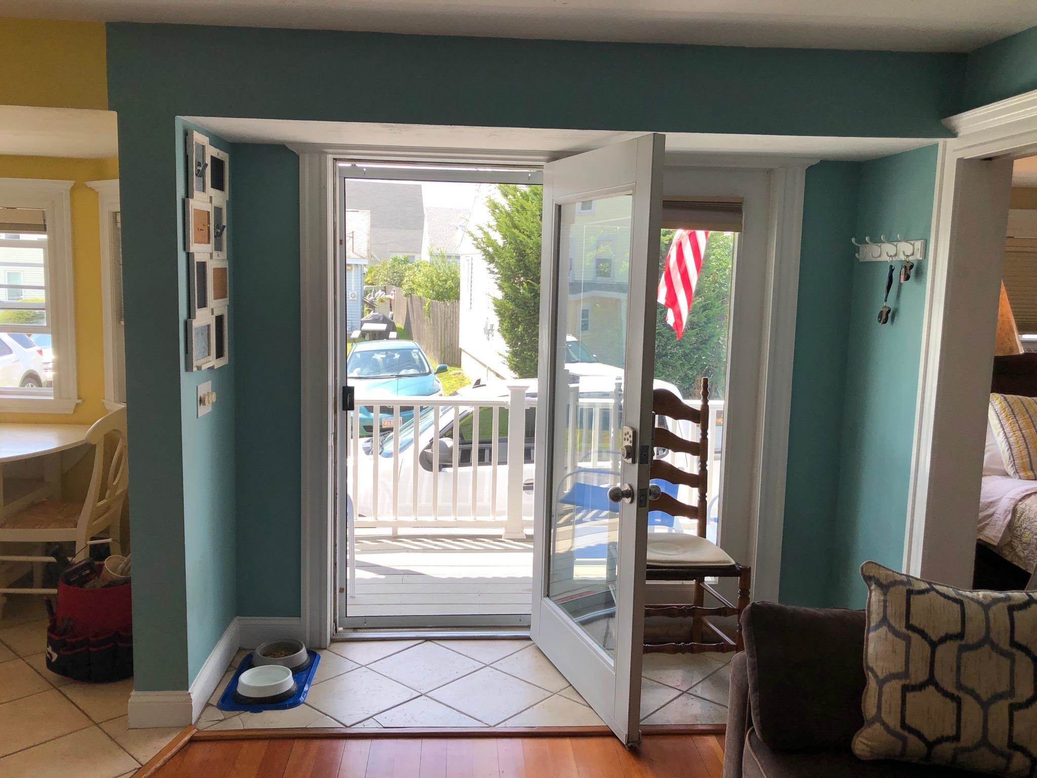6 Francis St, Hampton, NH 03842