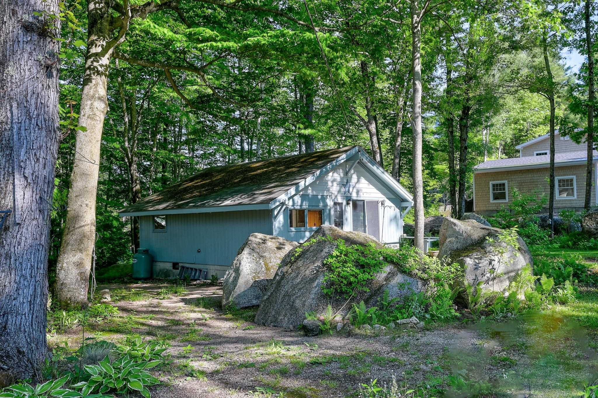 27 Ash St, Conway, NH 03860
