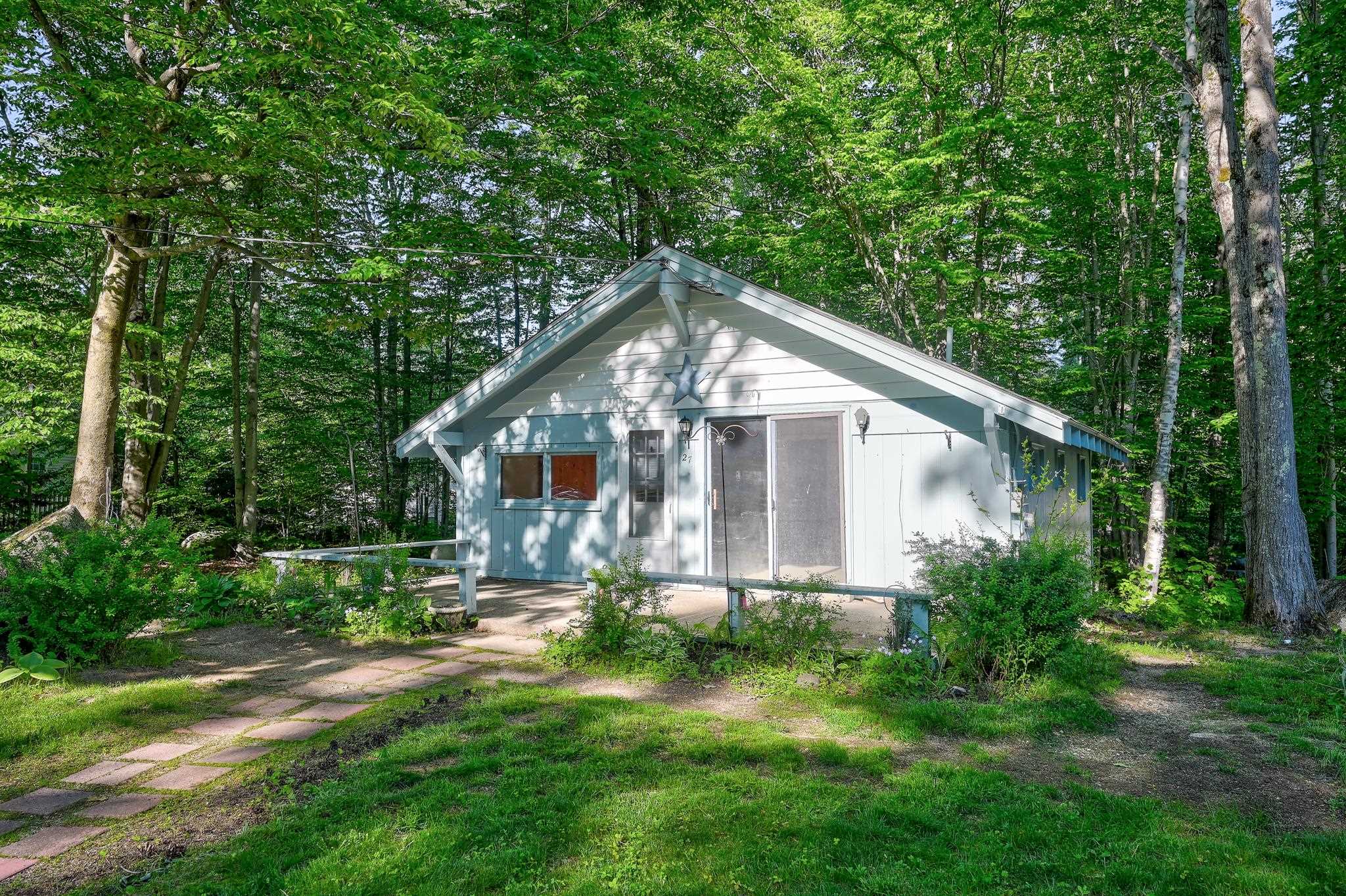 27 Ash St, Conway, NH 03860