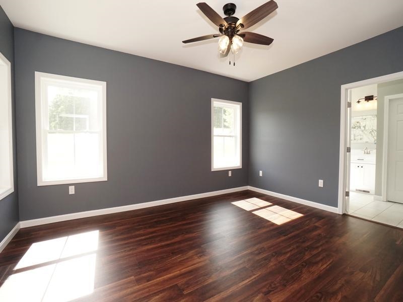 Primary Bedroom 25461856