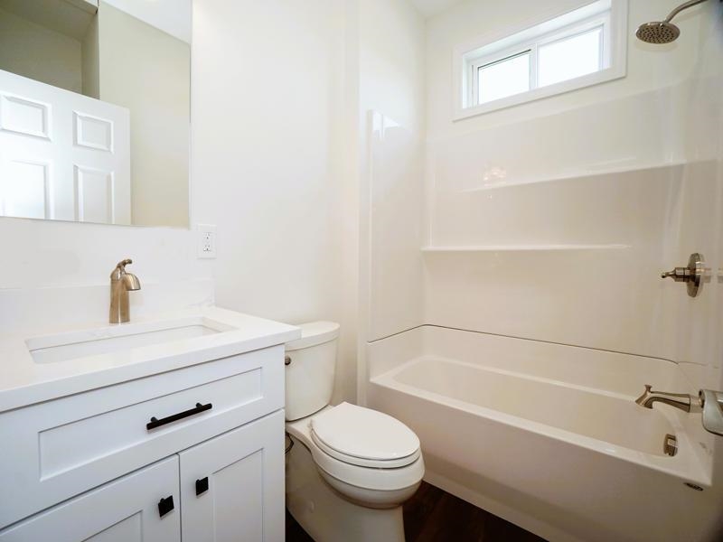 Full bathroom 25461844