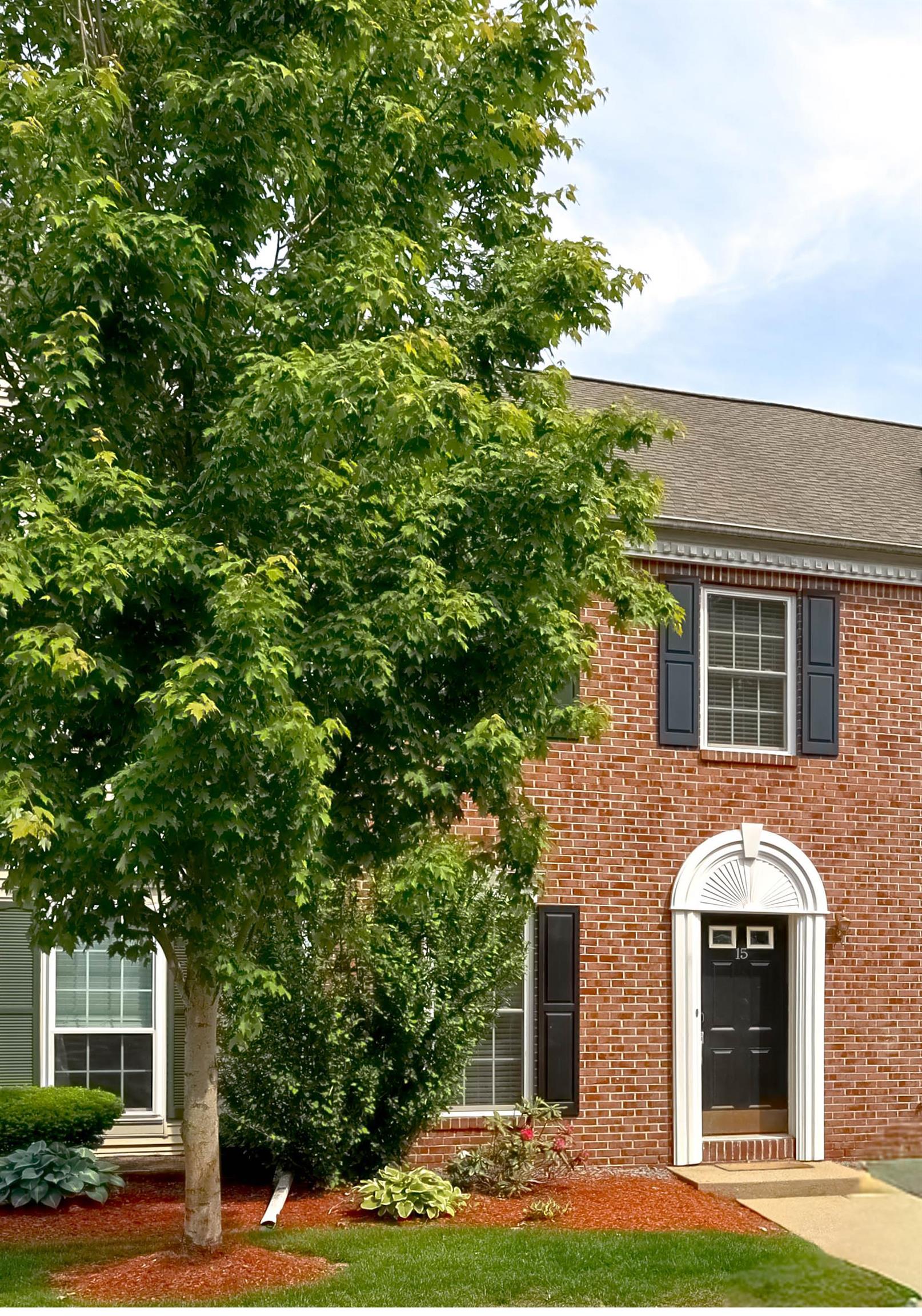 15 Middlesex Rd, Merrimack, NH 03054