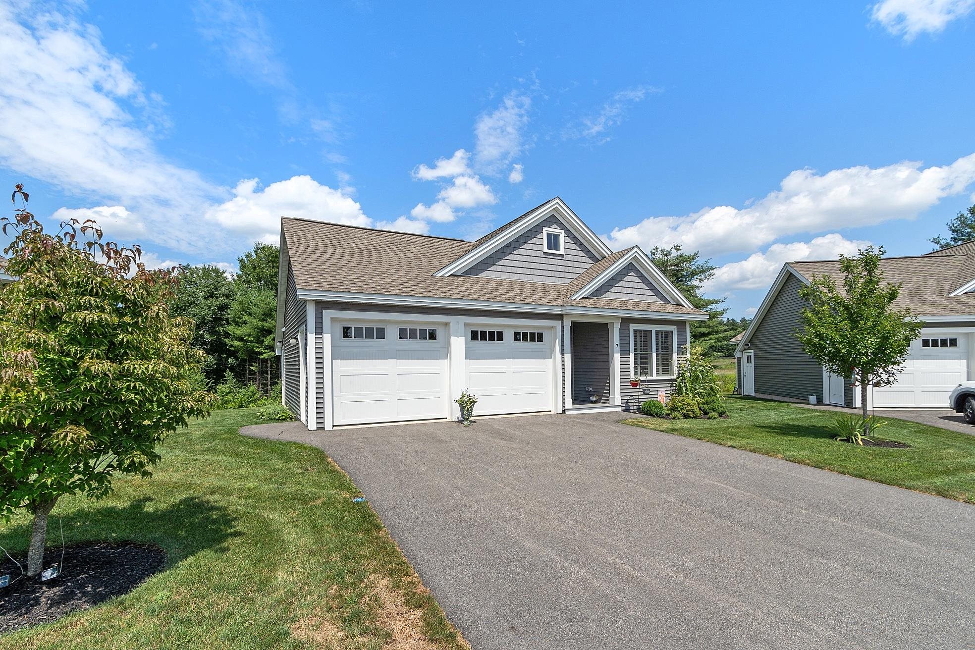 7 Paddock Cir #12, Nashua, NH 03062