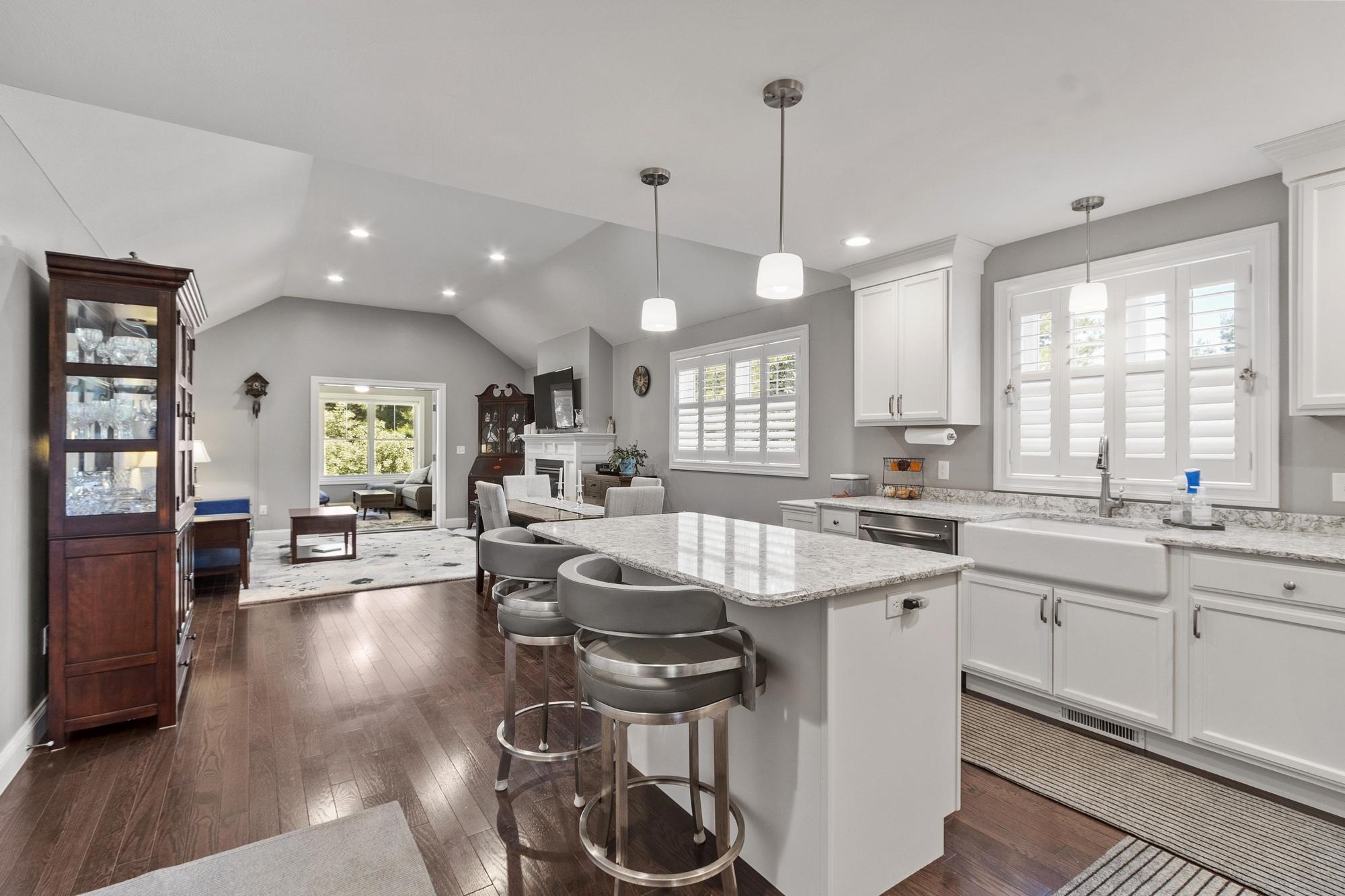 7 Paddock Cir #12, Nashua, NH 03062