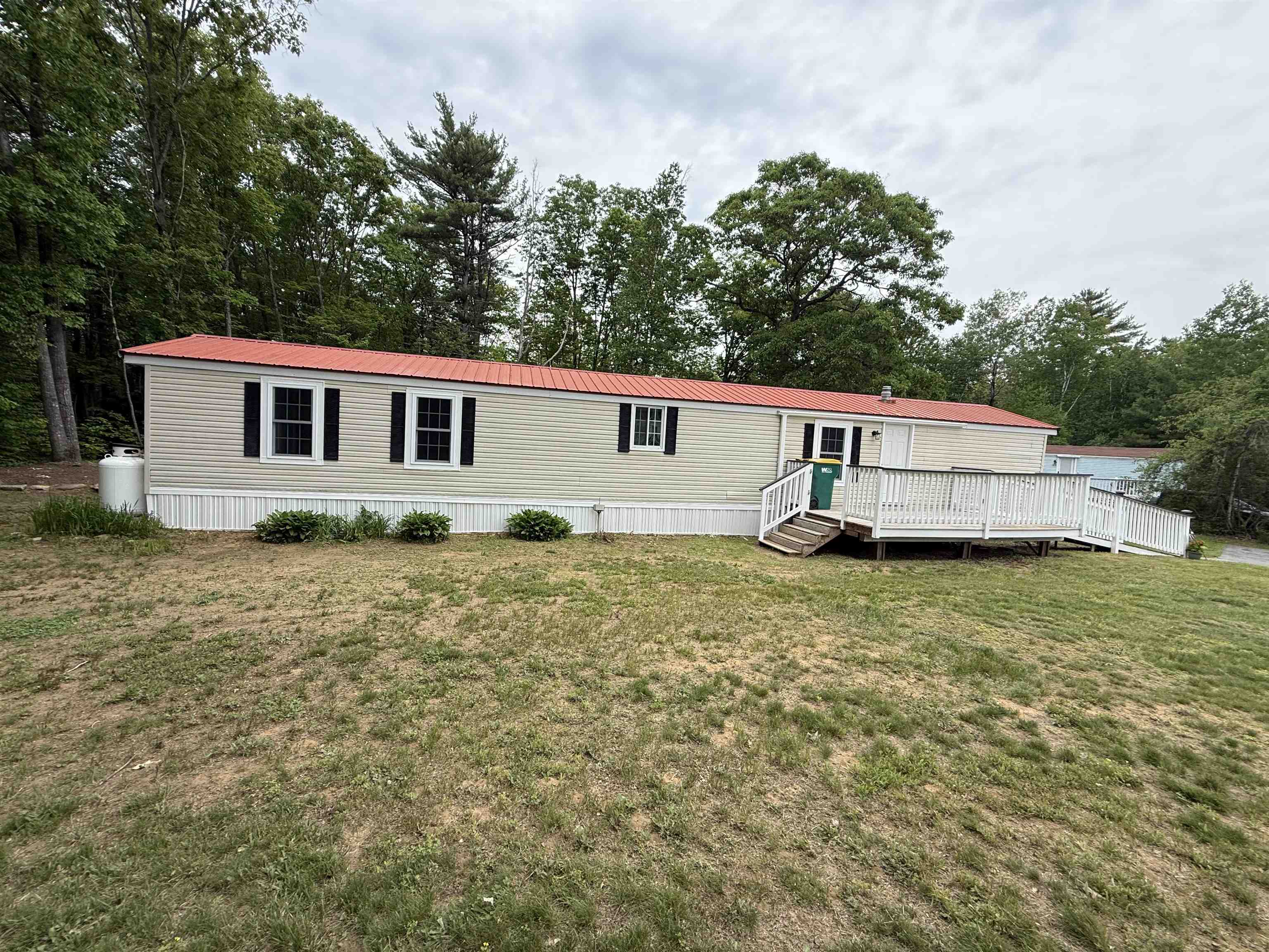 21 Valley Dr, Belmont, NH 03220