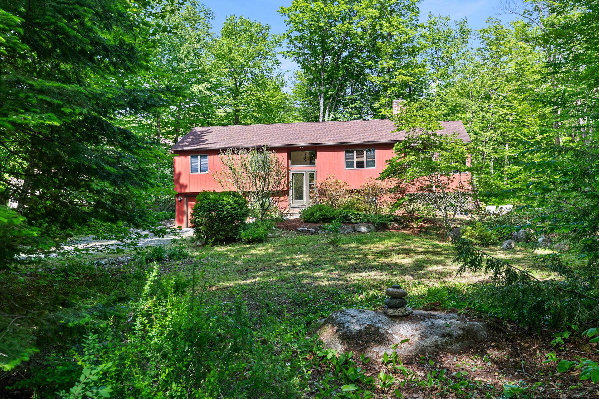 8 Sunset Walk, Enfield, NH 03748