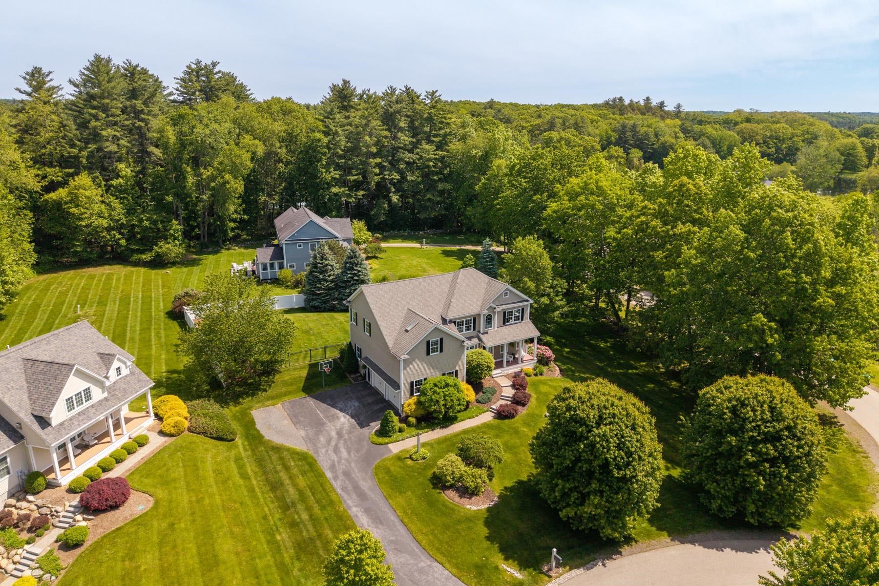 8 Heron Way, Stratham, NH 03885
