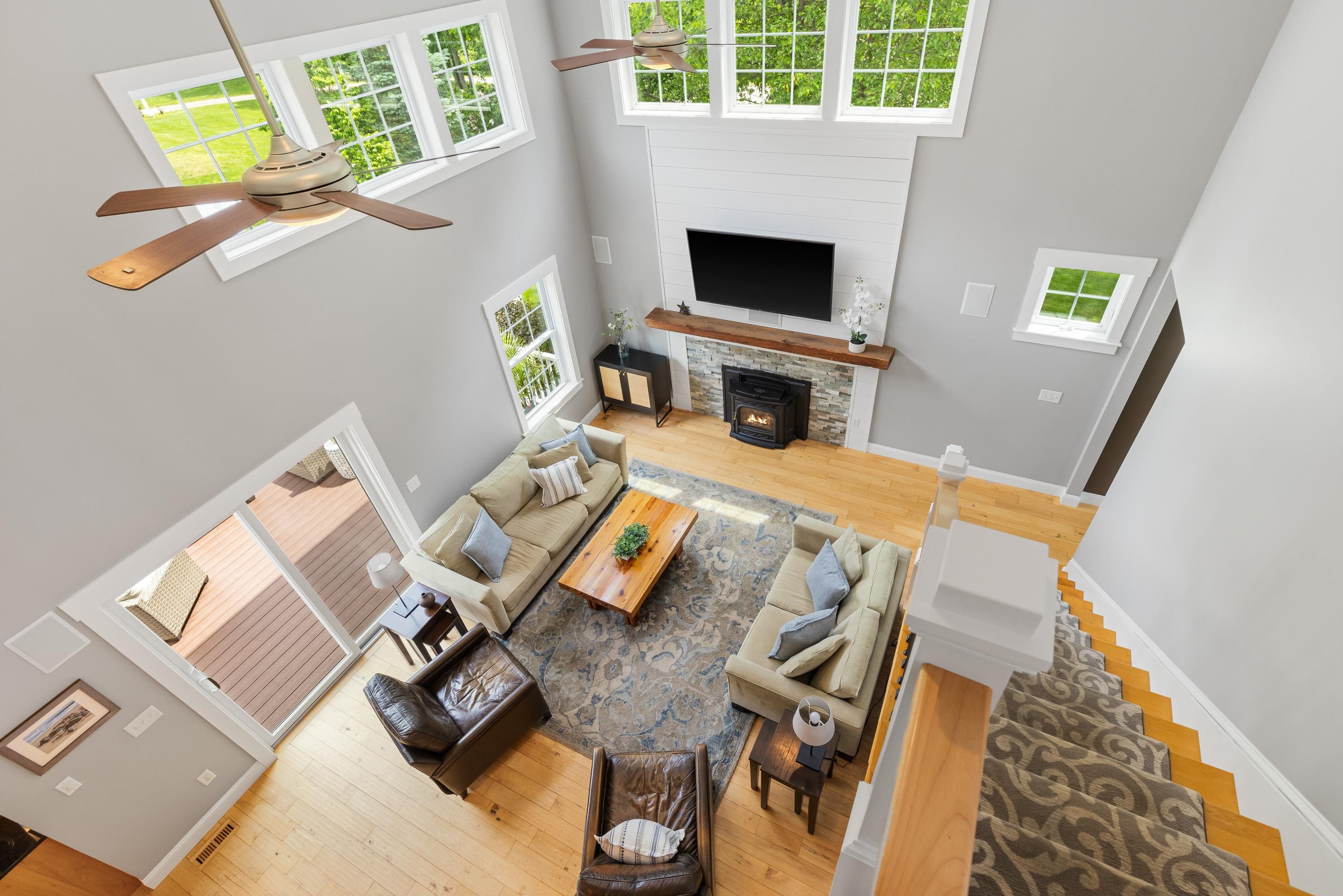 8 Heron Way, Stratham, NH 03885
