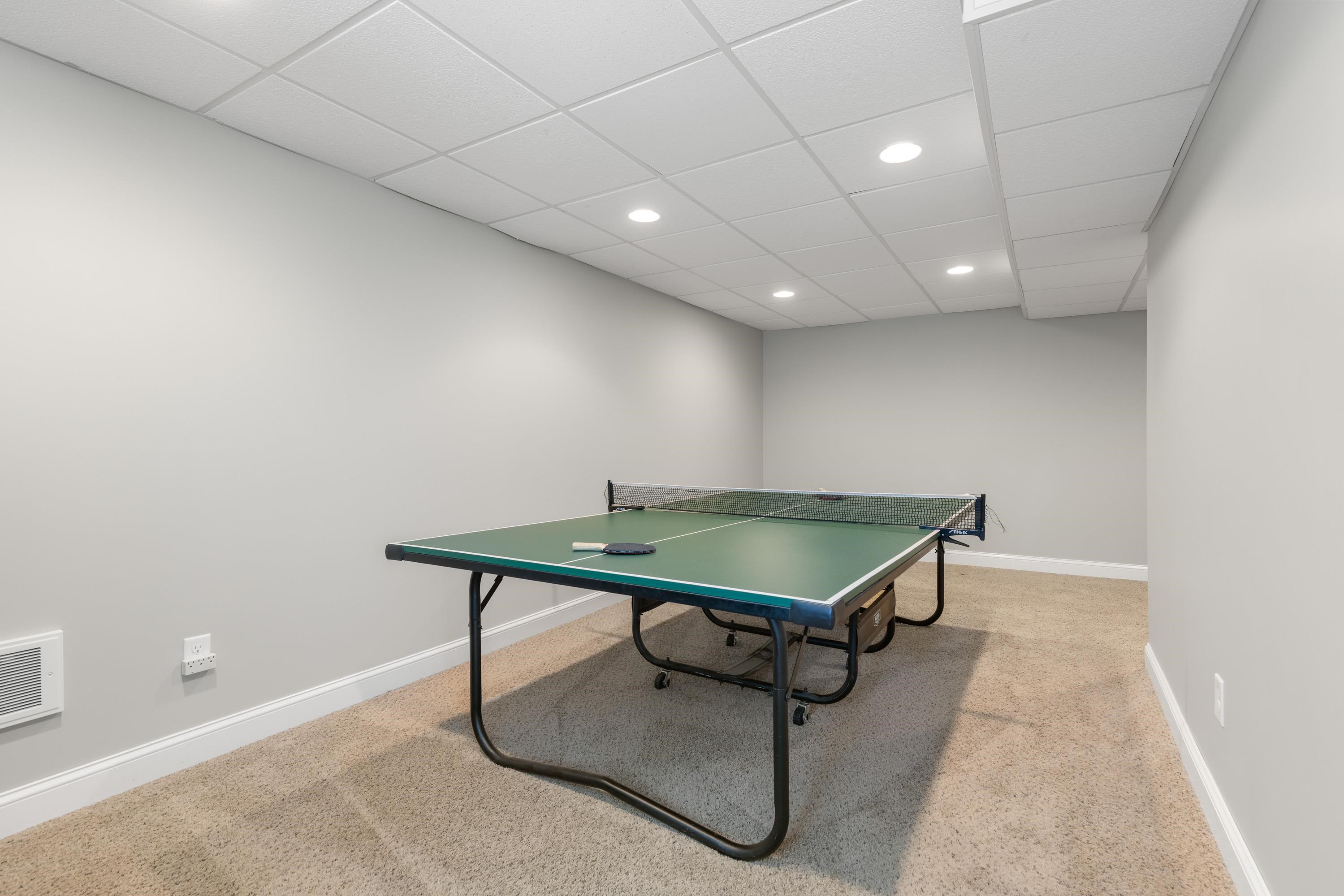 8 Heron Way, Stratham, NH 03885
