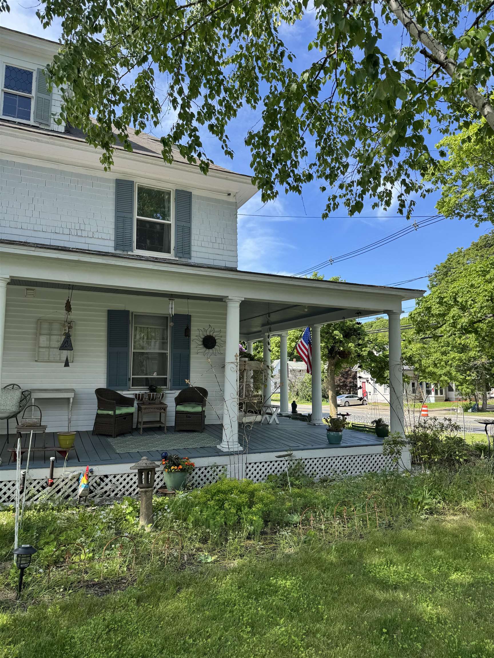 162 N Main St, Newport, NH 03773