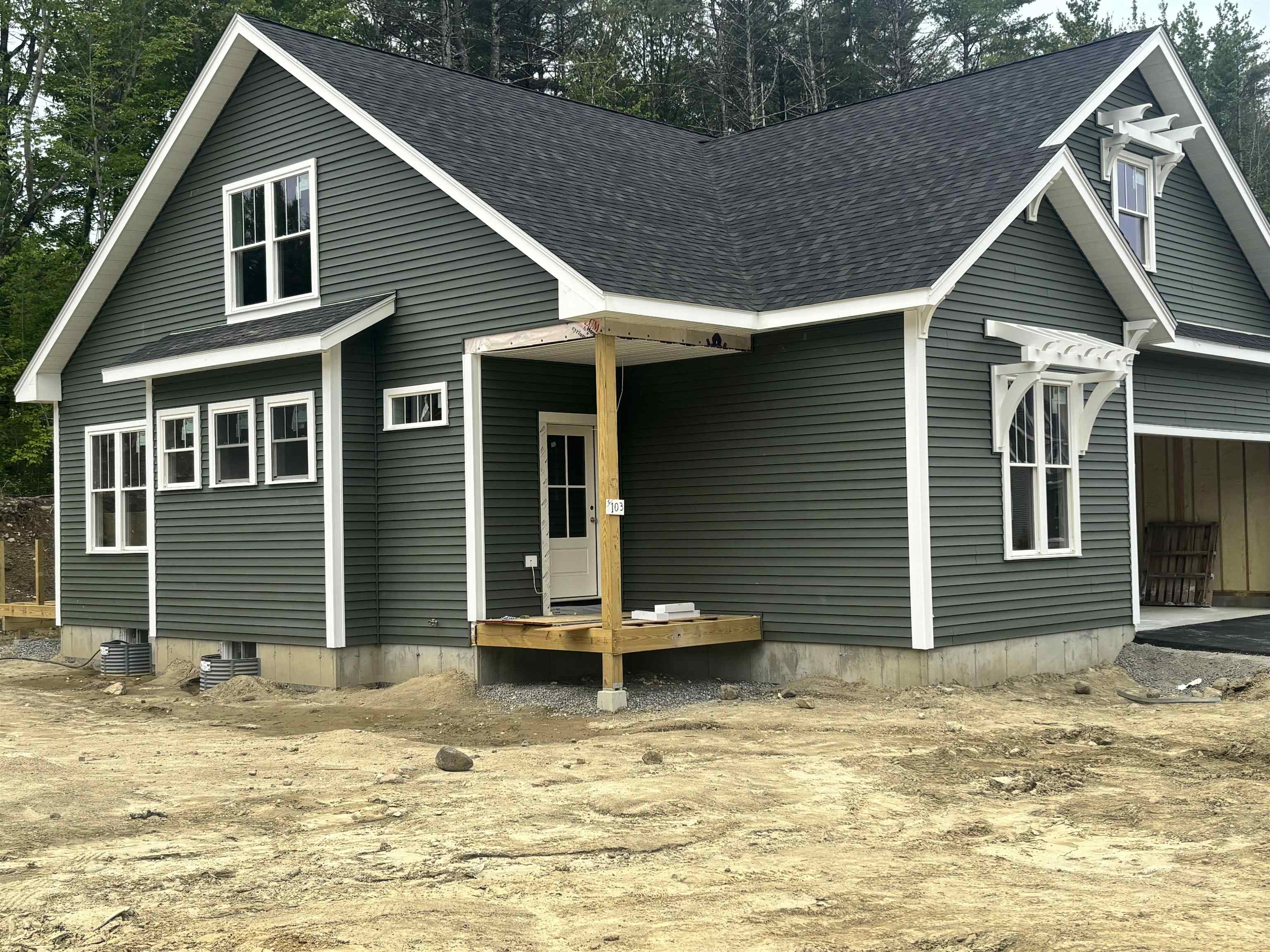 103 Lady Walsingham Way, Laconia, NH 03246
