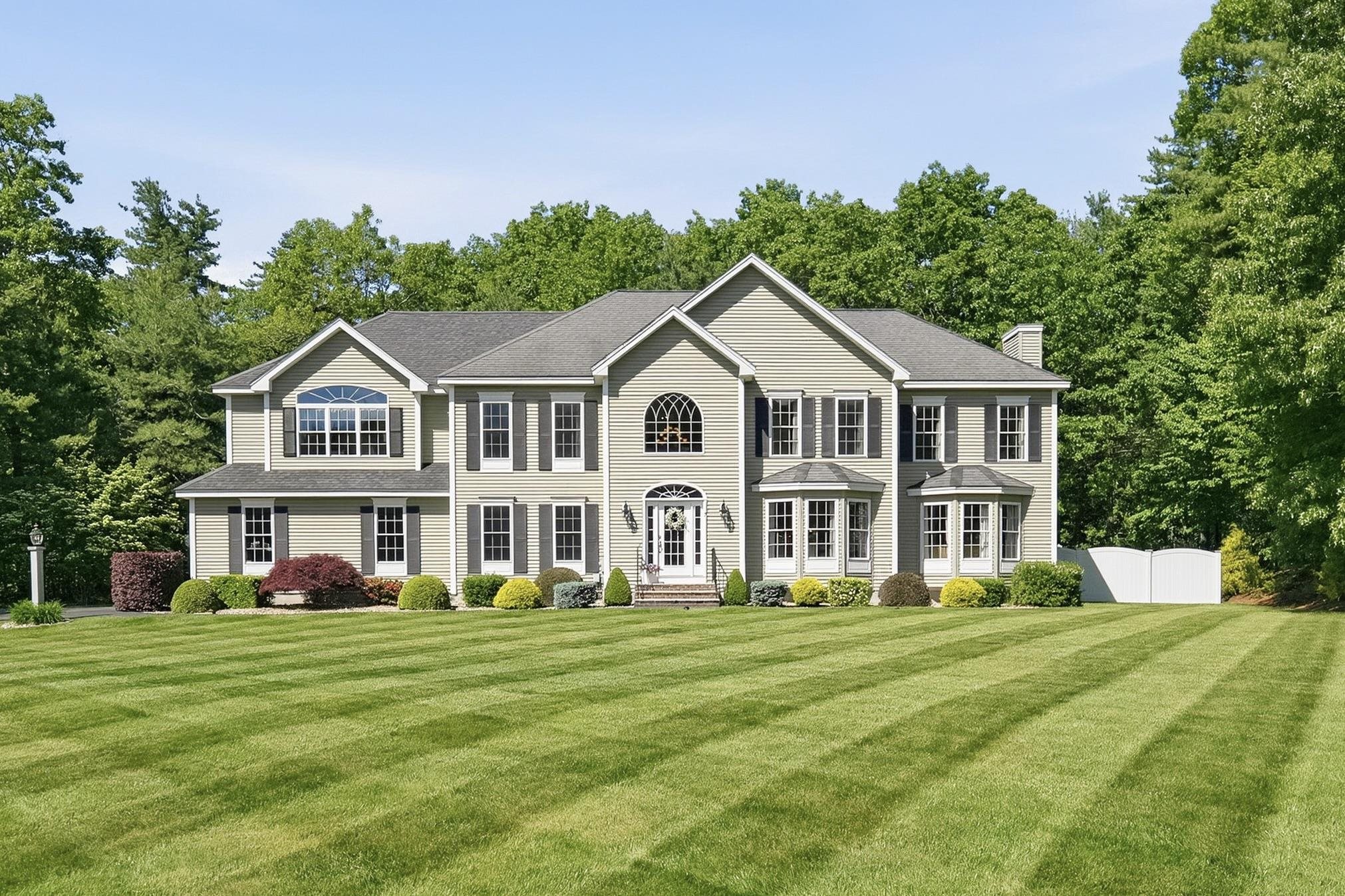 7 Ballard Rd, Pelham, NH 03076