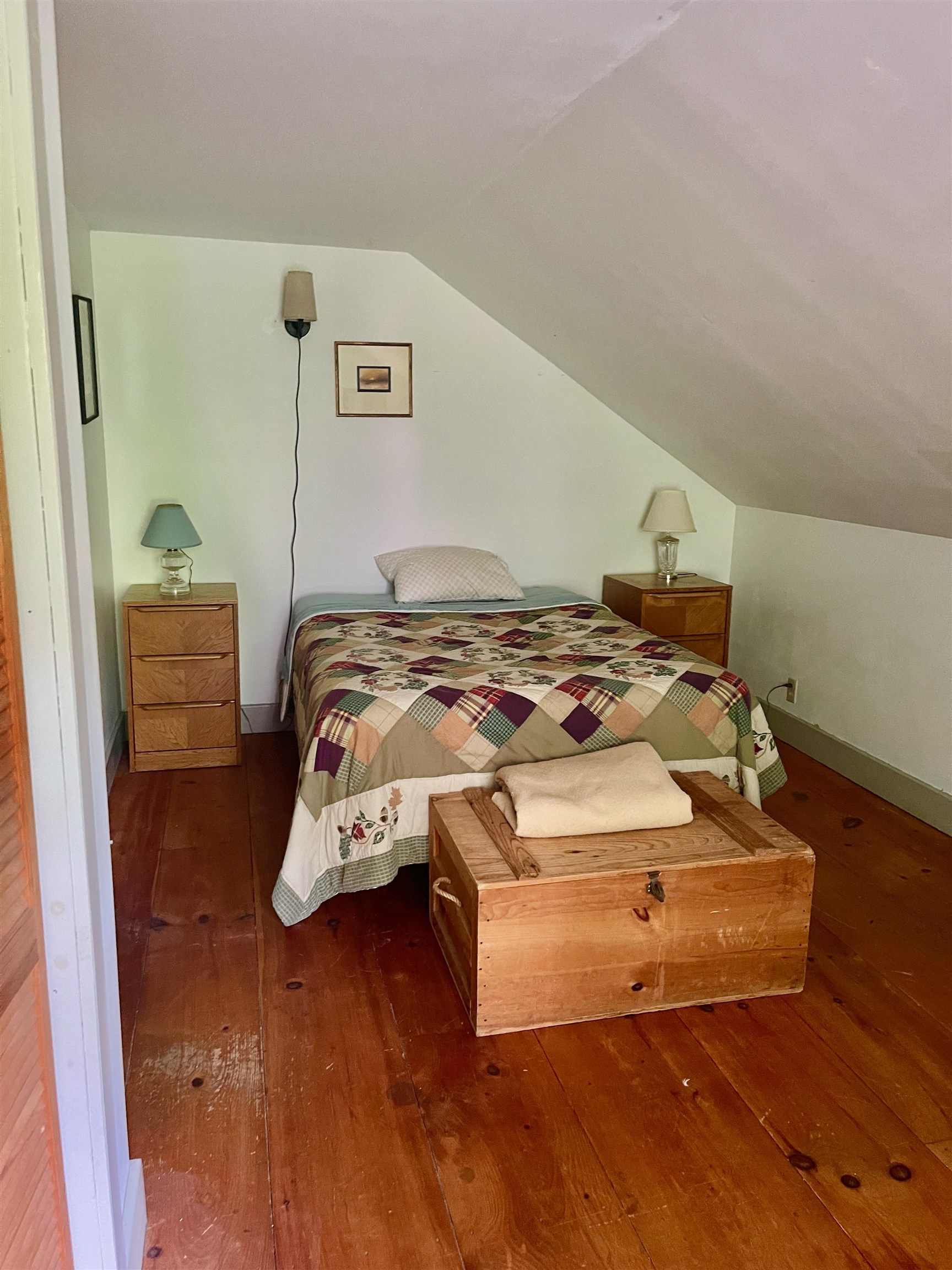 Primary bedroom 25467993