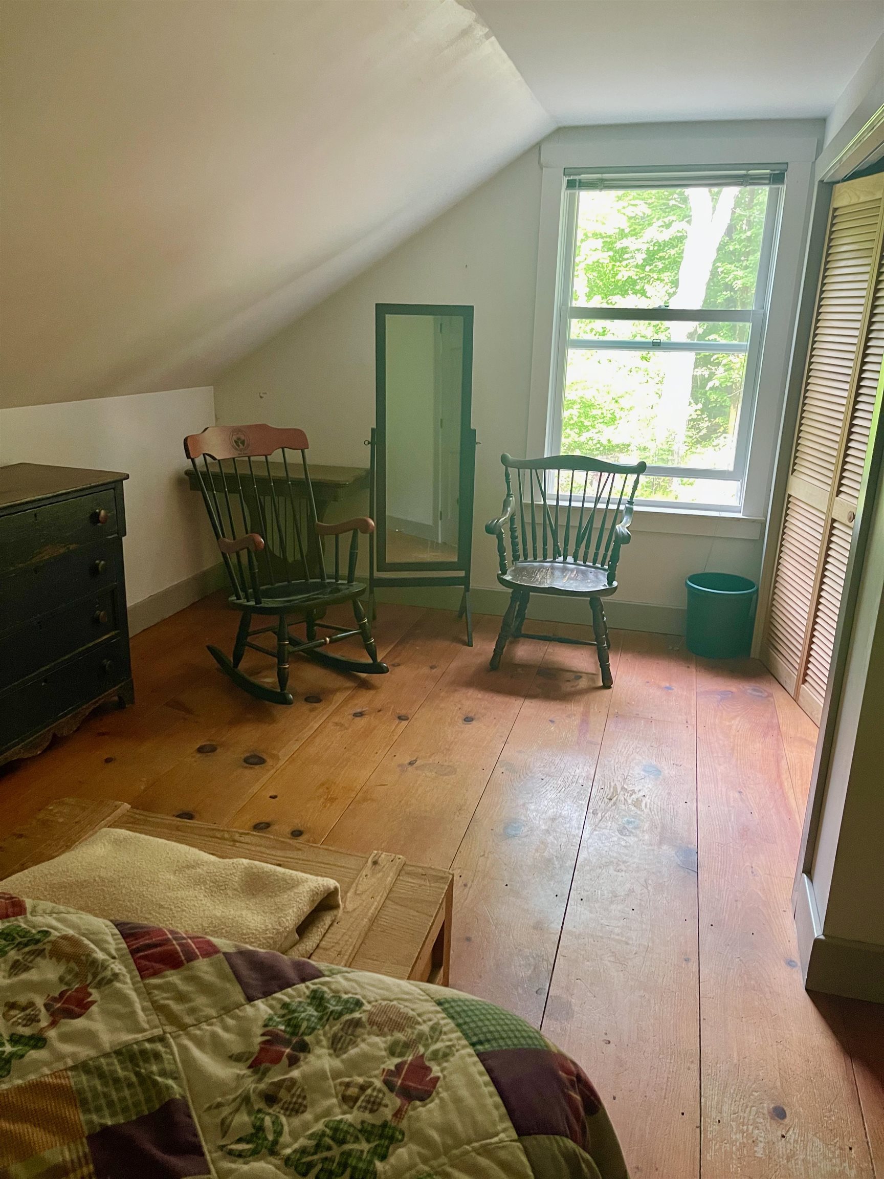 Primary bedroom 25467994