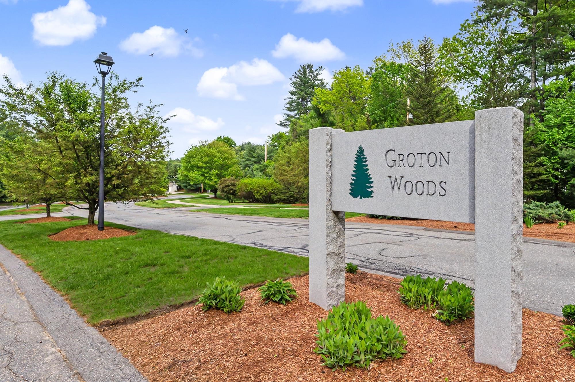 41 Schwinn Dr, Nashua, NH 03062