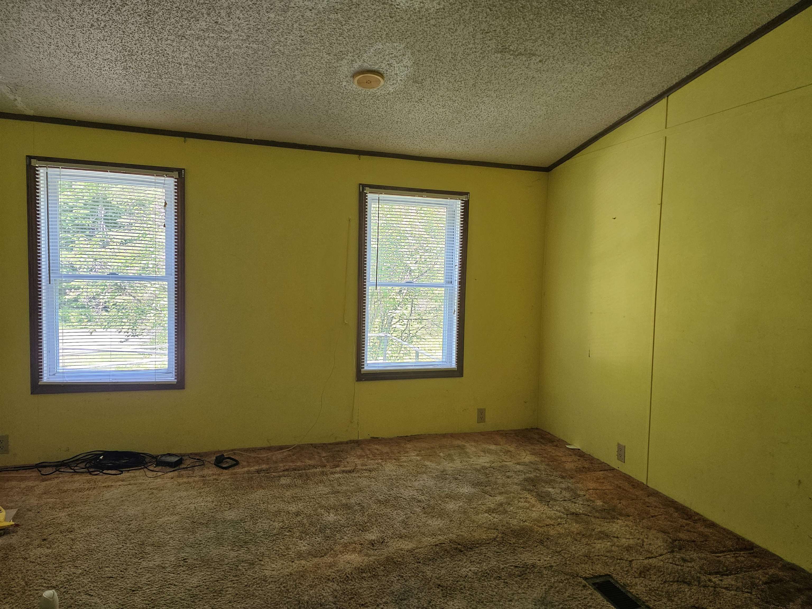 1616 Acworth Rd, Charlestown, NH 03603
