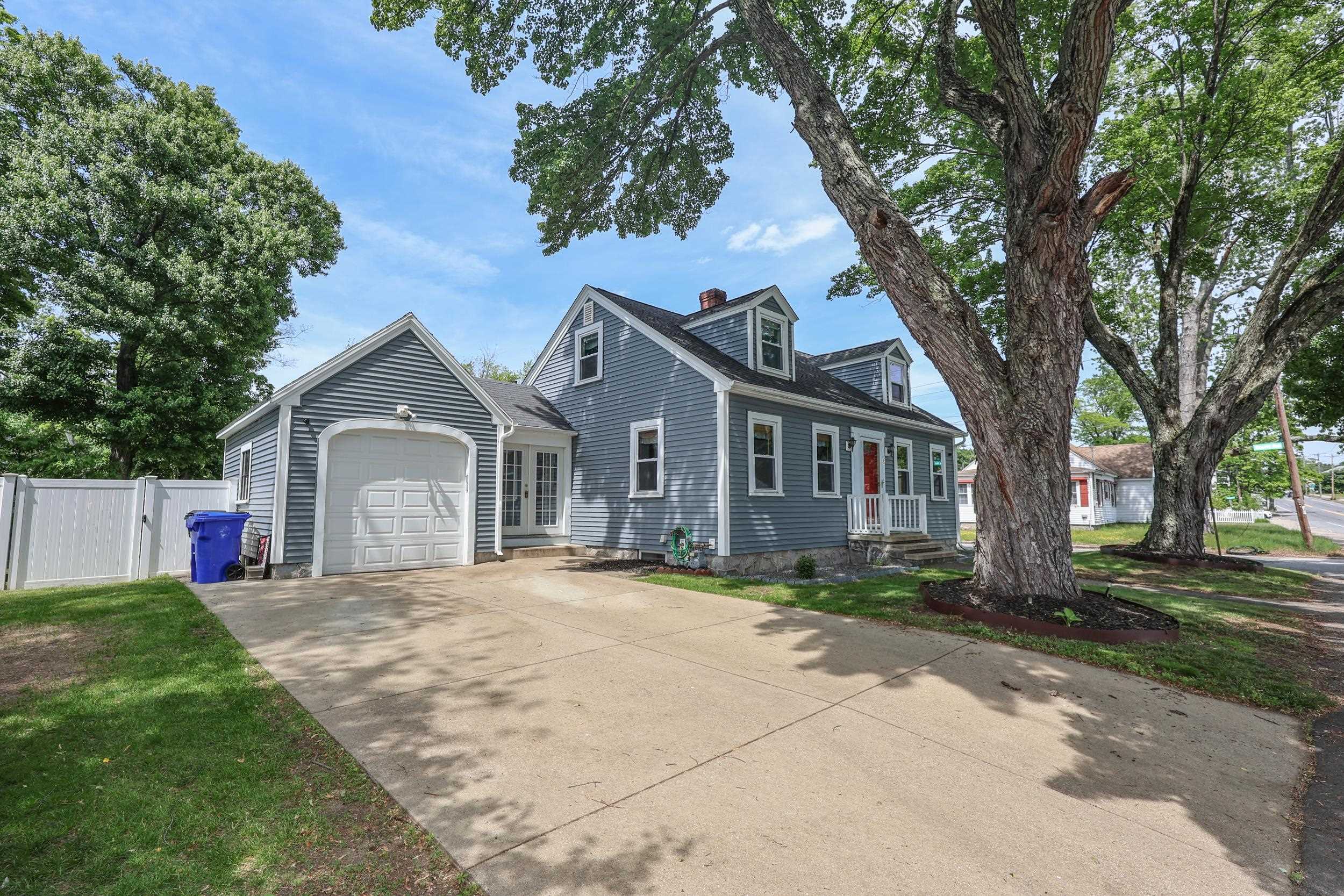 78 Candia Rd, Manchester, NH 03109