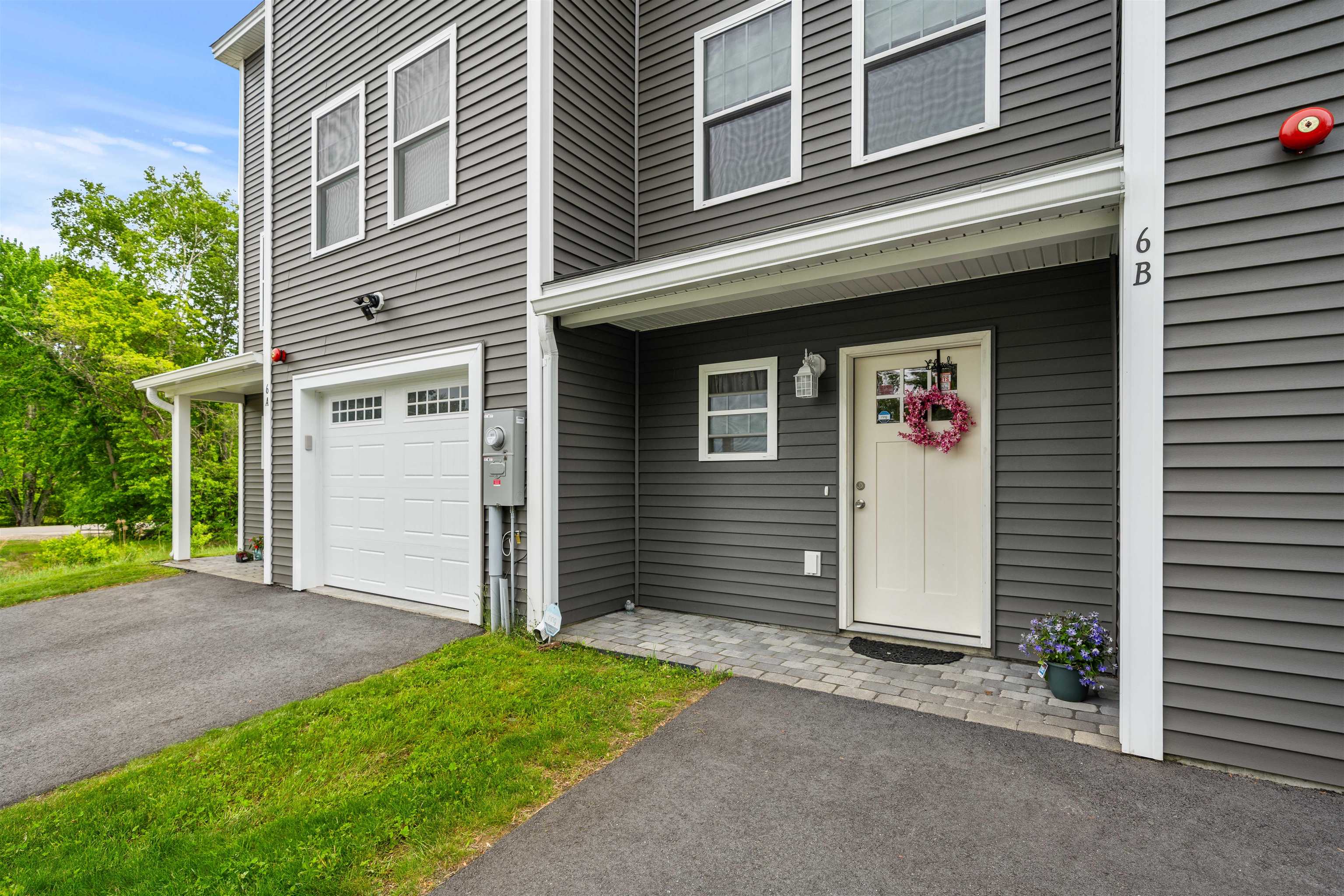 6 Biggs Ave #B, Epping, NH 03042