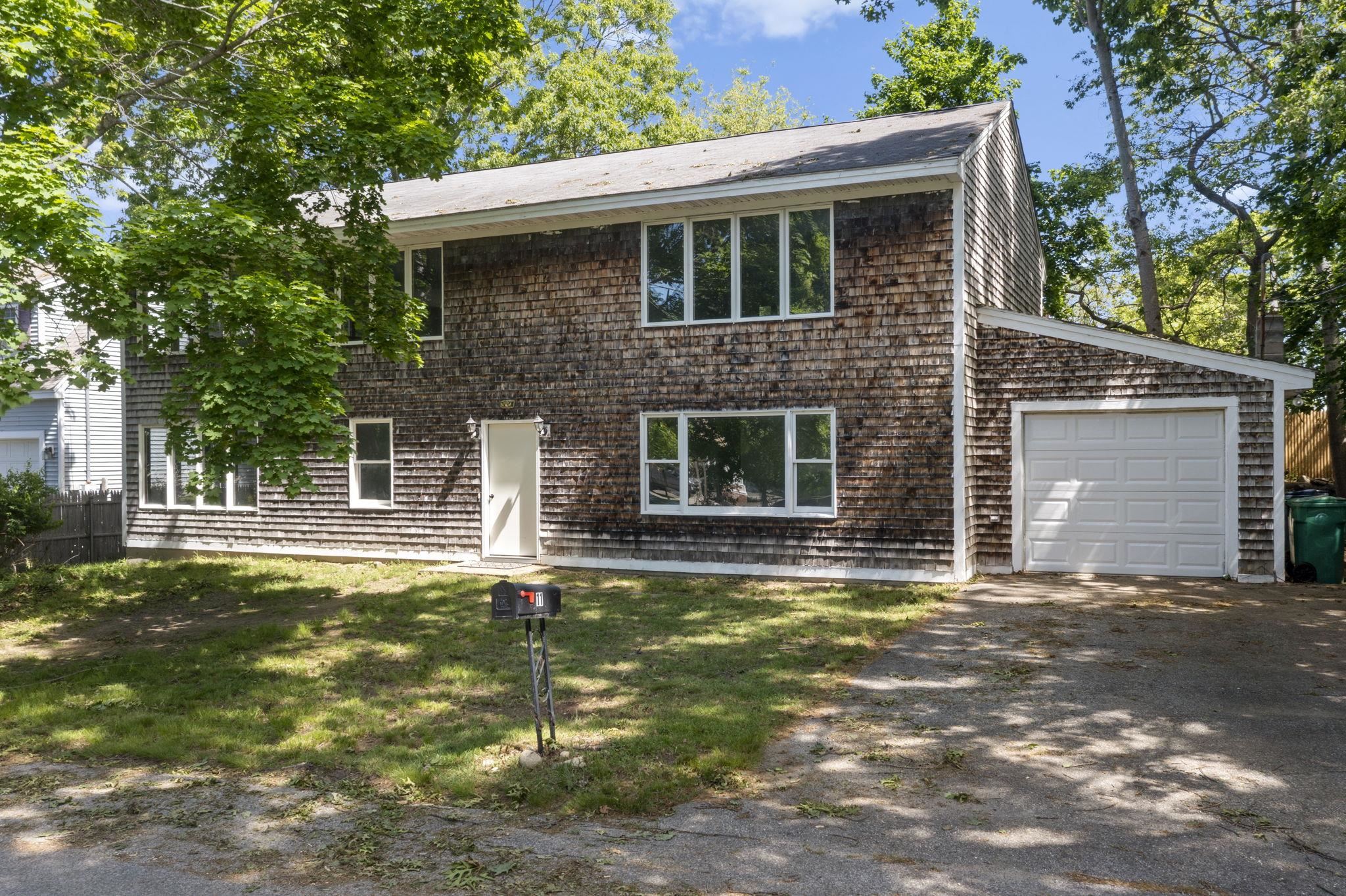 11 Emerald Ave, Hampton, NH 03842