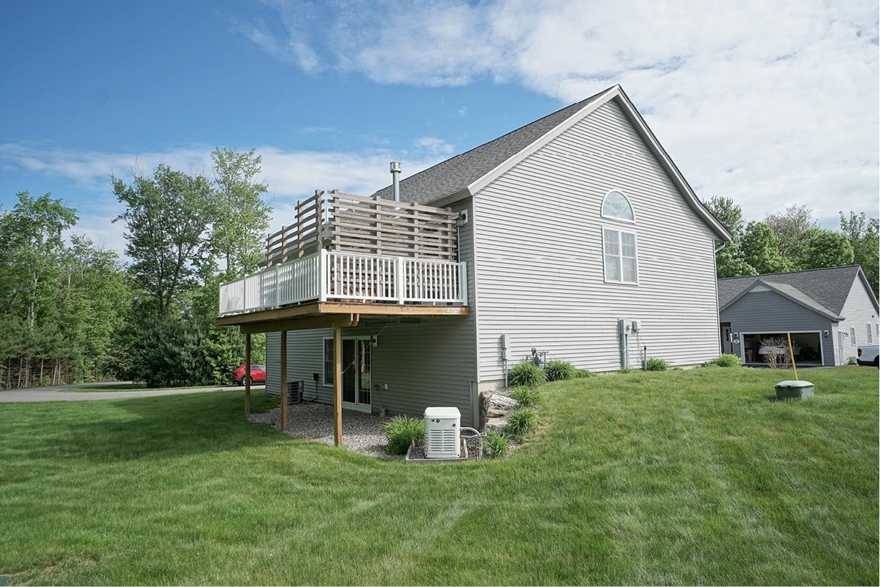 7 Northfield Rd, Atkinson, NH 03811