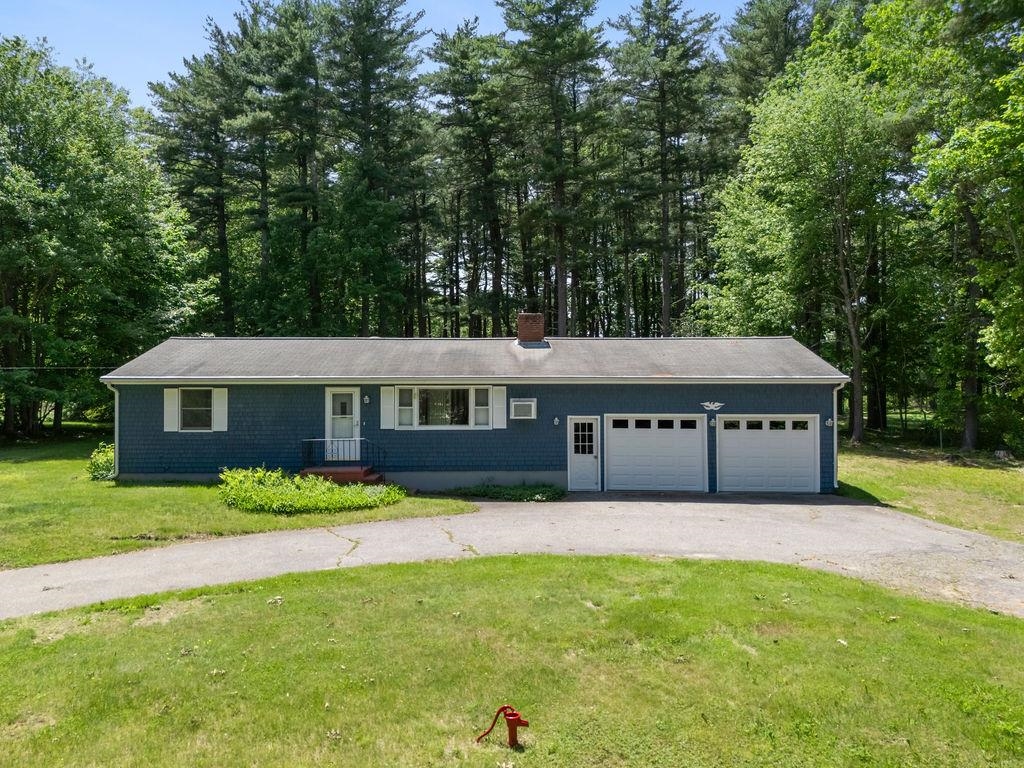 66 Post Rd, North Hampton, NH 03862